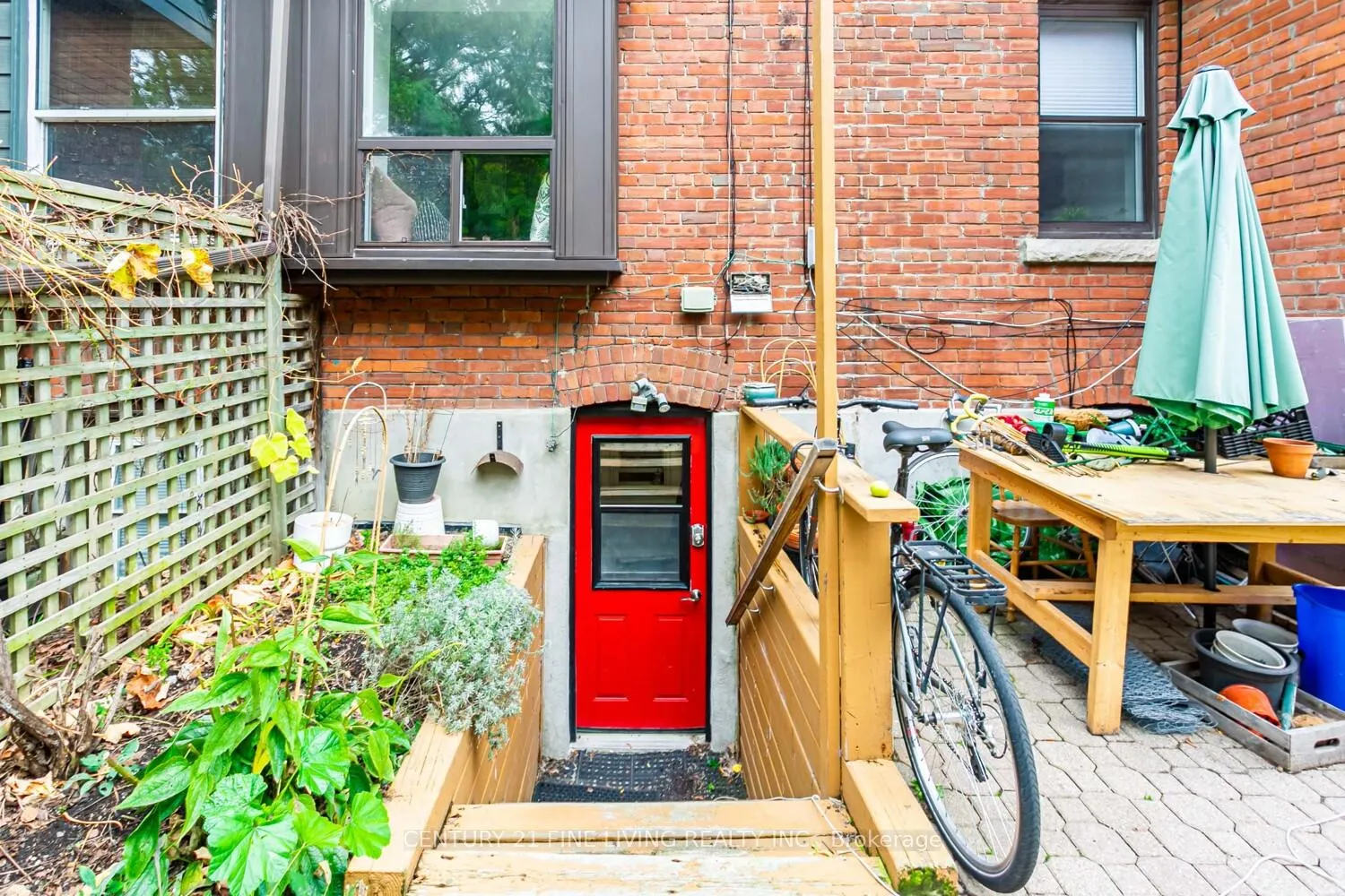 Photo 41 of 164 Sunnyside Avenue, Toronto, High Park-Swansea — HOMEH