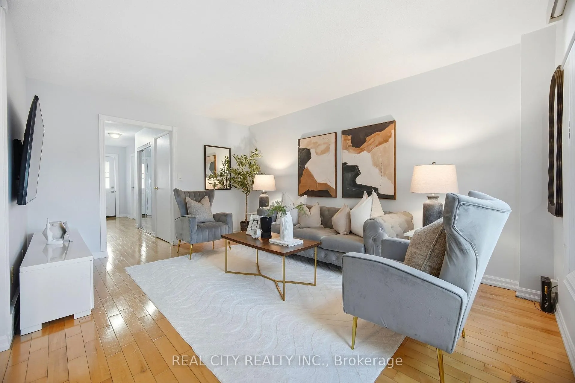 Photo 12 of 424 Jackson Street W, Hamilton, Kirkendall — HOMEH