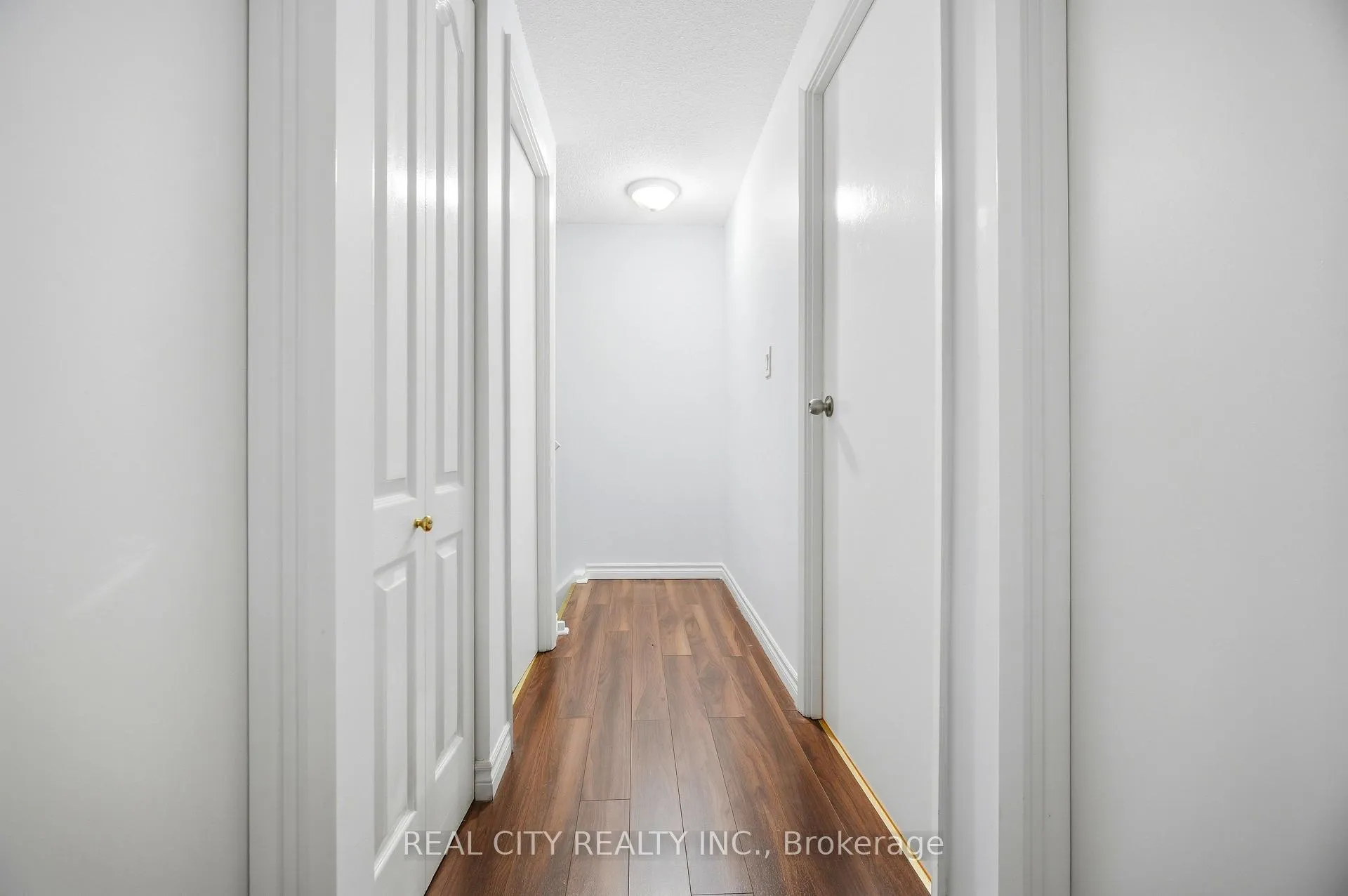 Photo 26 of 424 Jackson Street W, Hamilton, Kirkendall — HOMEH