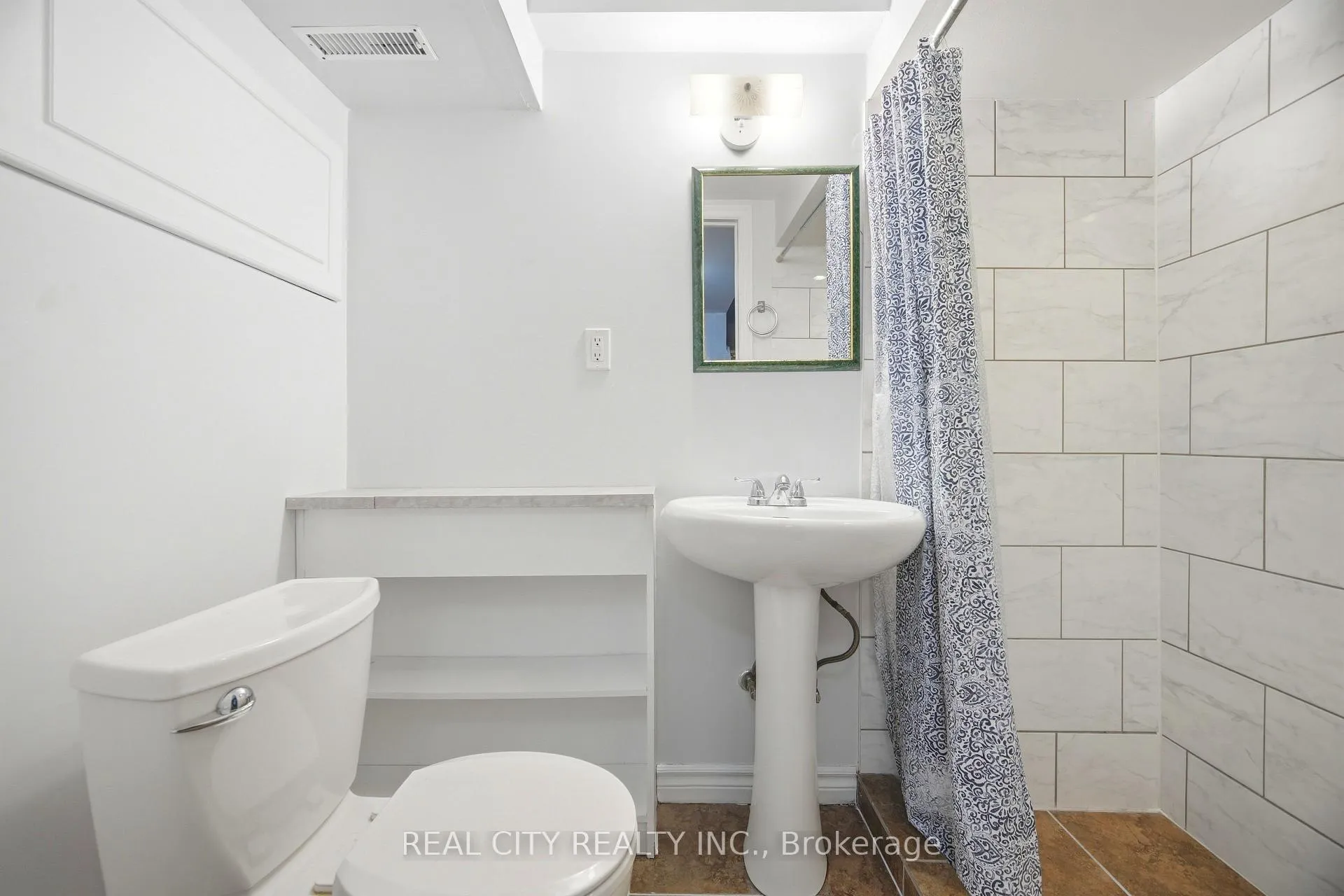 Photo 44 of 424 Jackson Street W, Hamilton, Kirkendall — HOMEH
