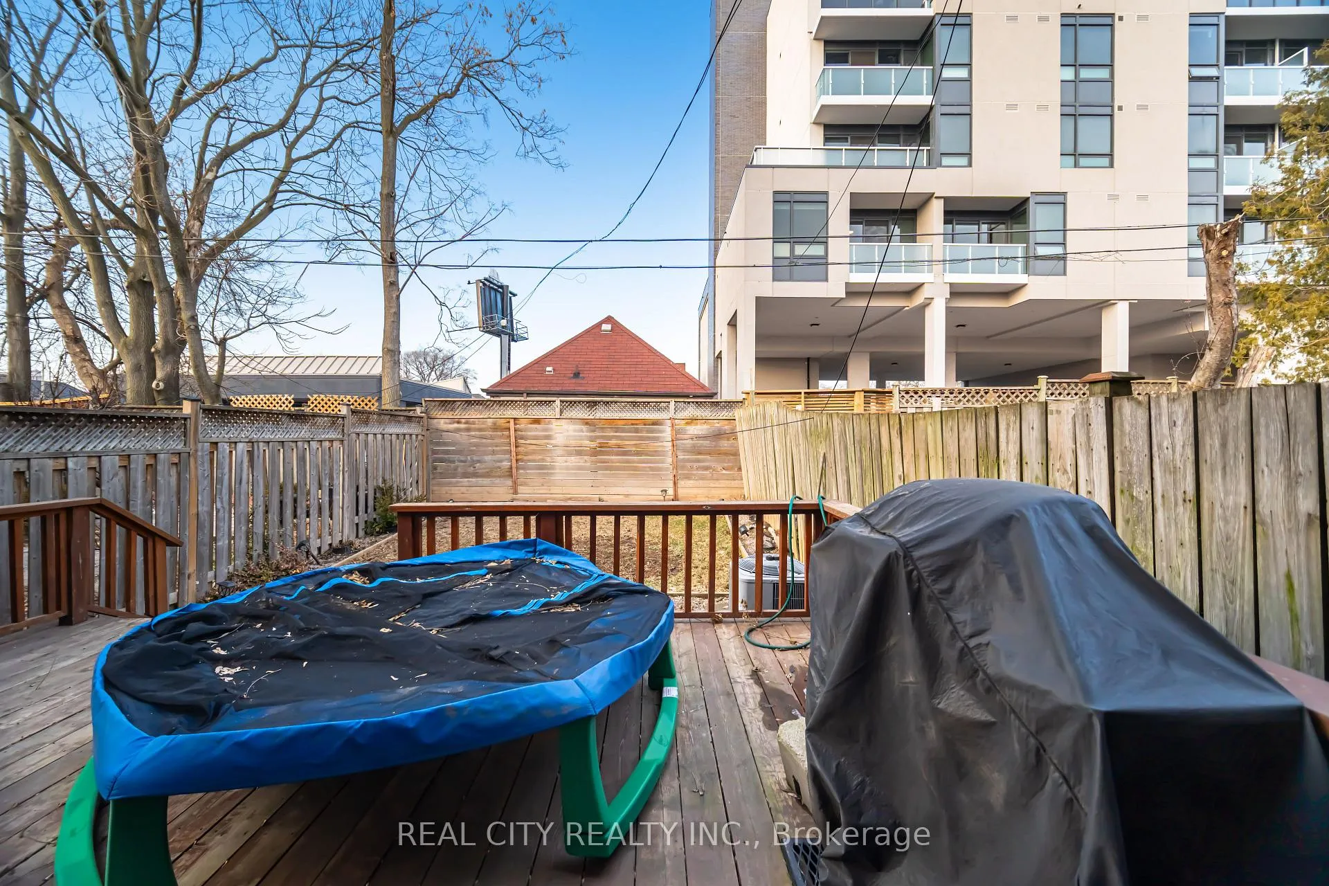 Photo 45 of 424 Jackson Street W, Hamilton, Kirkendall — HOMEH