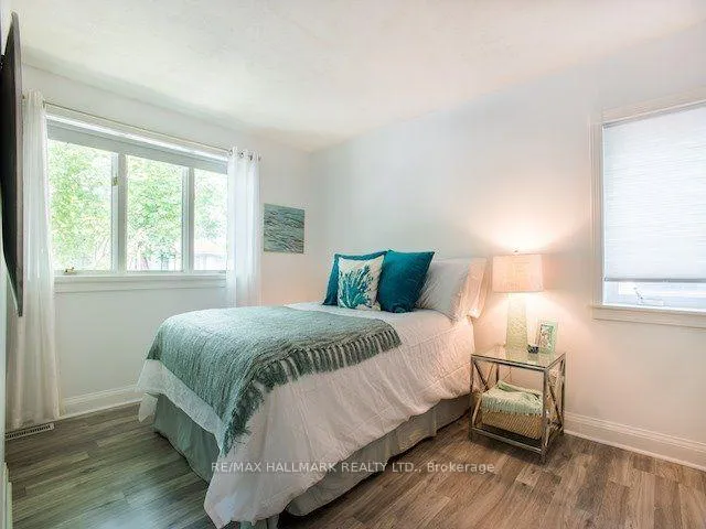 Photo 7 of 123 Leacrest Road, Toronto, Leaside — HOMEH
