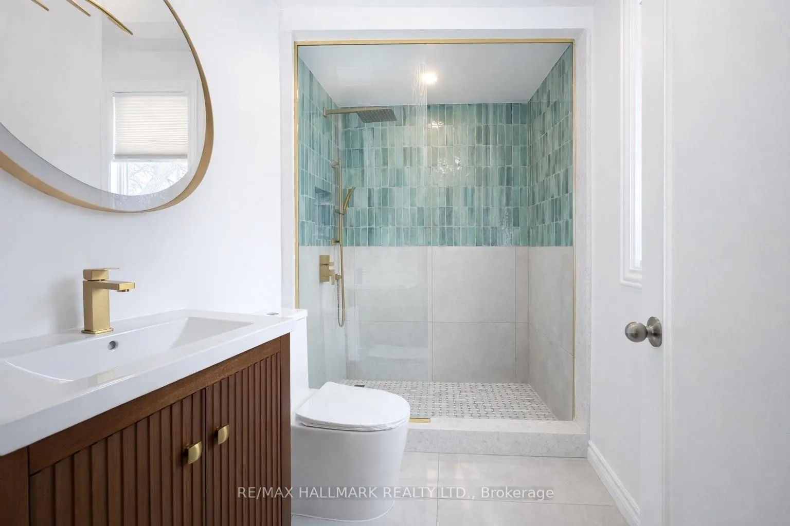 Photo 9 of 123 Leacrest Road, Toronto, Leaside — HOMEH