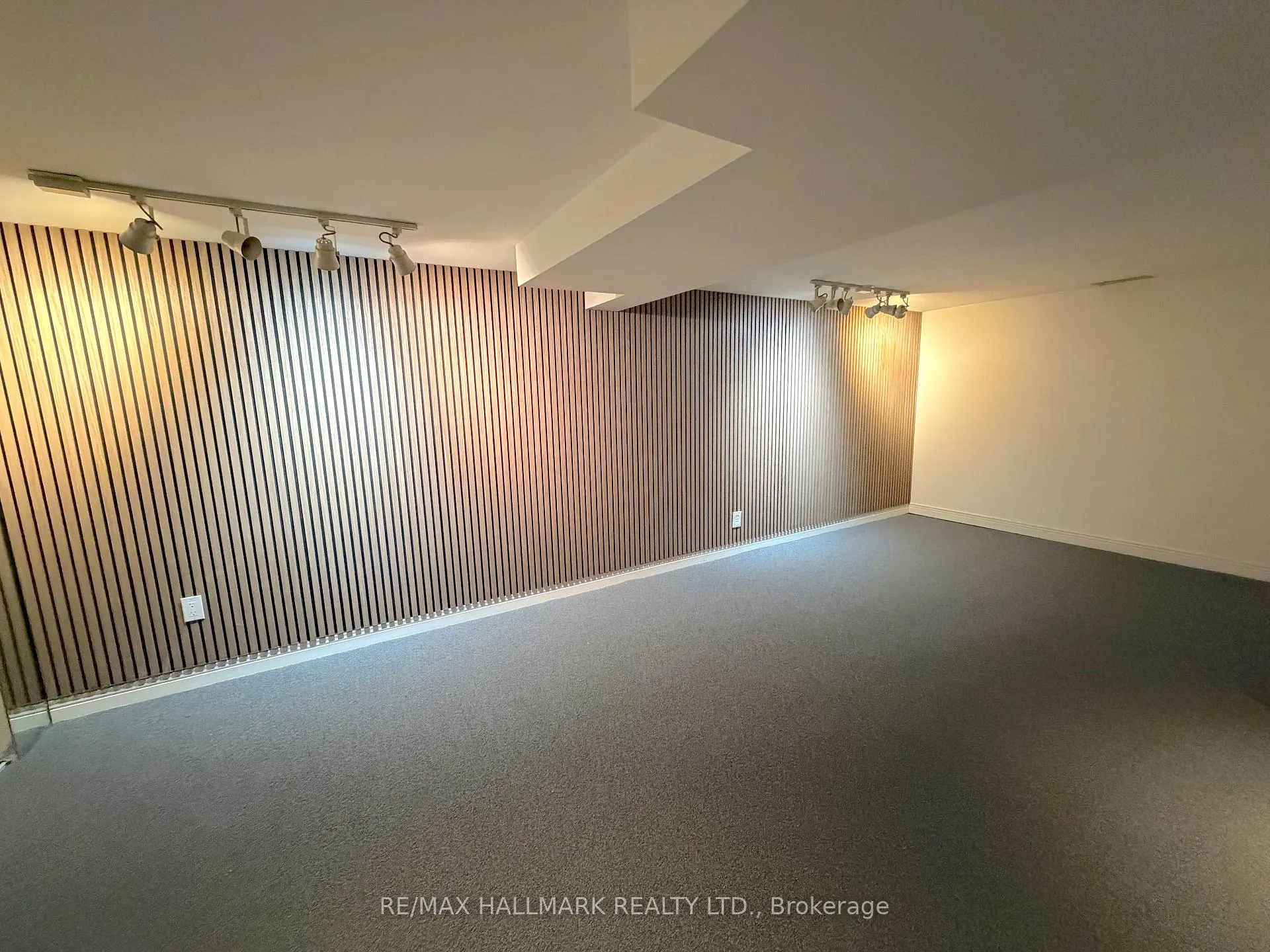 Photo 13 of 123 Leacrest Road, Toronto, Leaside — HOMEH