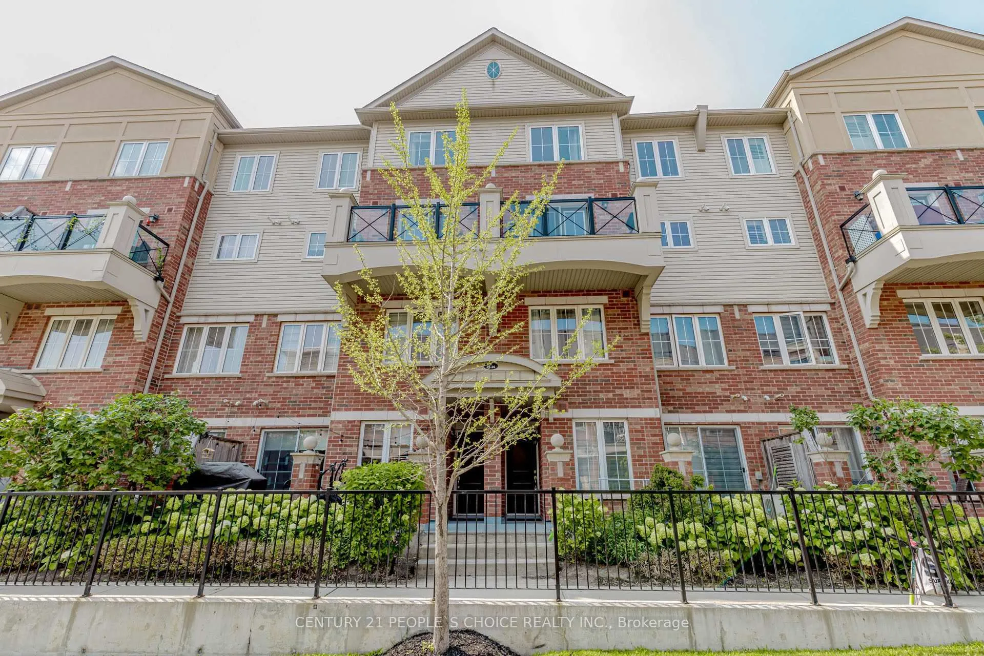 Photo 3 of Unit 25, 47 Hays Boulevard, Oakville, River Oaks — HOMEH