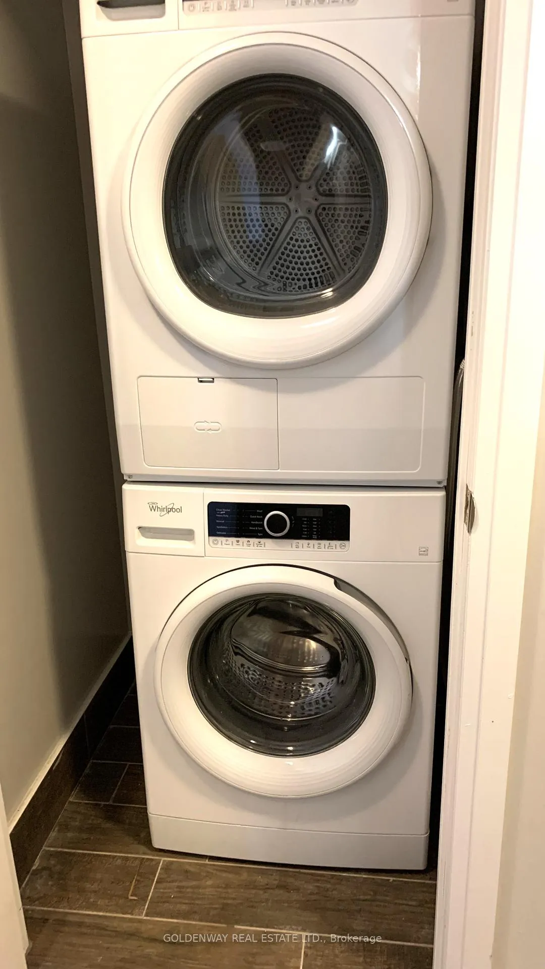 Photo 7 of Unit 529, 25 Water Walk Drive, Markham, Unionville — HOMEH