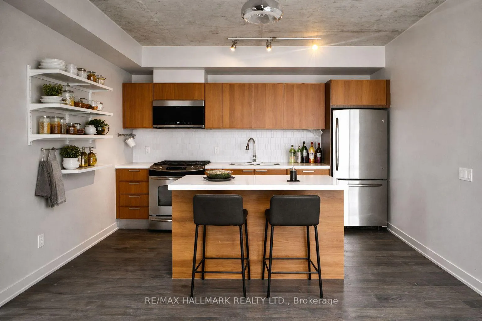 Photo 7 of Unit 914, 318 King Street E, Toronto, Moss Park — HOMEH