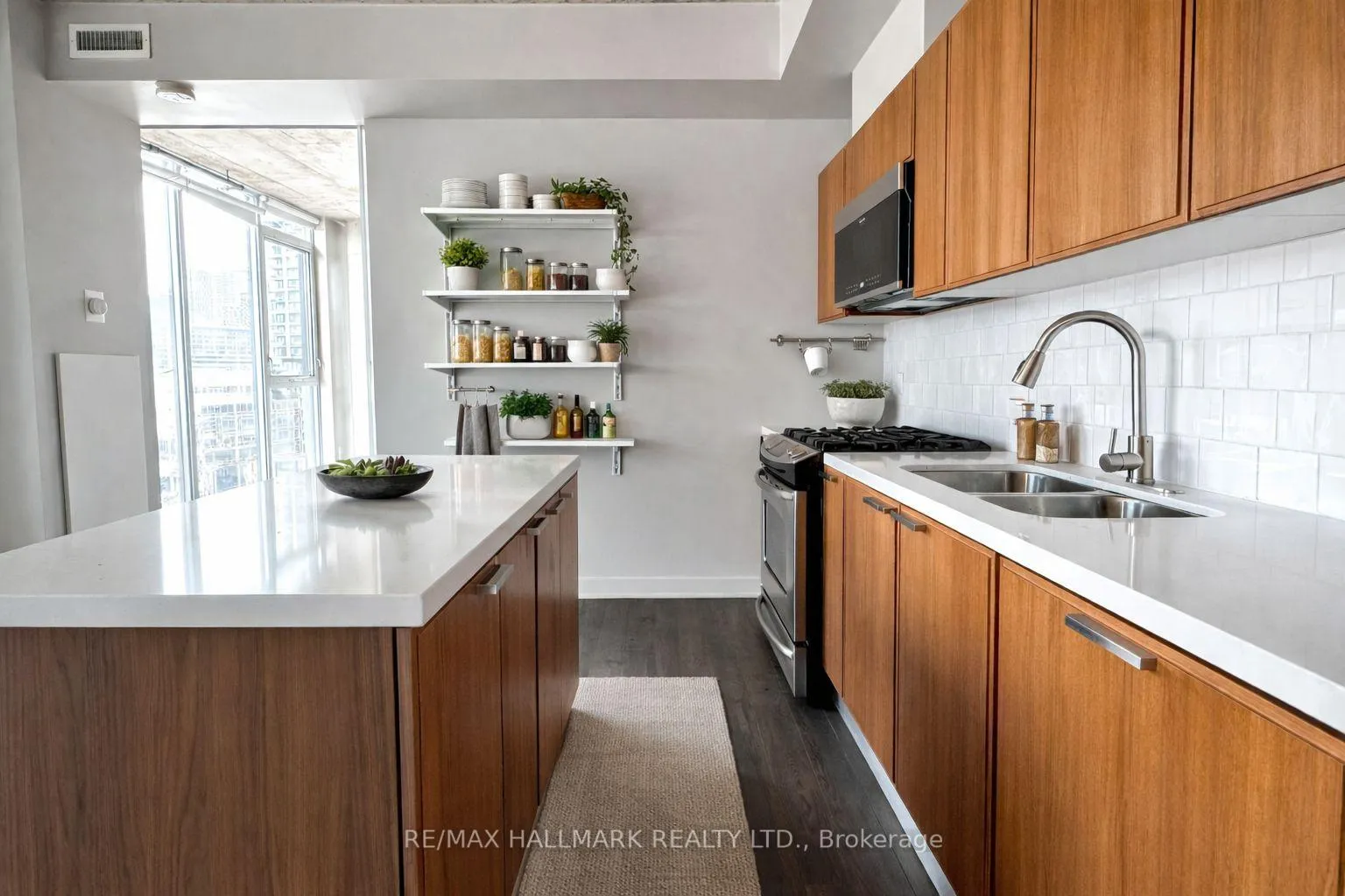 Photo 11 of Unit 914, 318 King Street E, Toronto, Moss Park — HOMEH