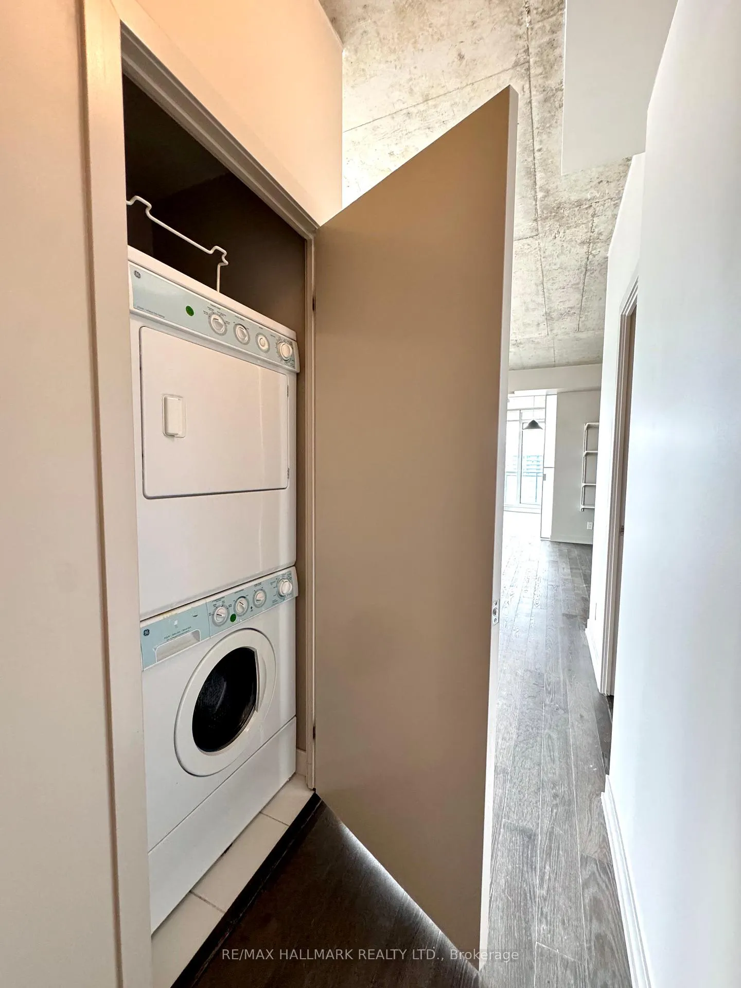 Photo 24 of Unit 914, 318 King Street E, Toronto, Moss Park — HOMEH
