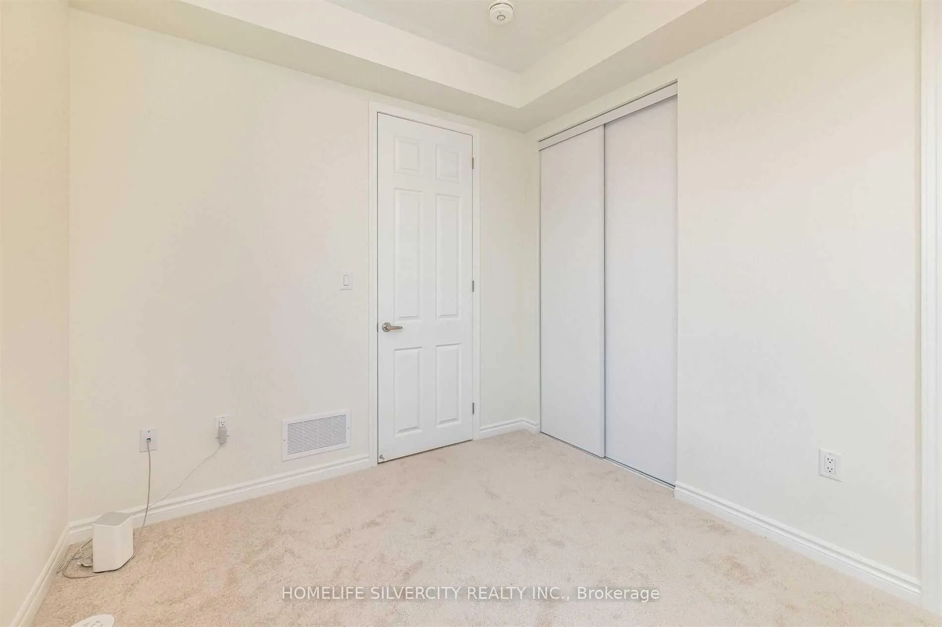 Photo 11 of 15 Summer Wind Lane, Brampton, Northwest Brampton — HOMEH