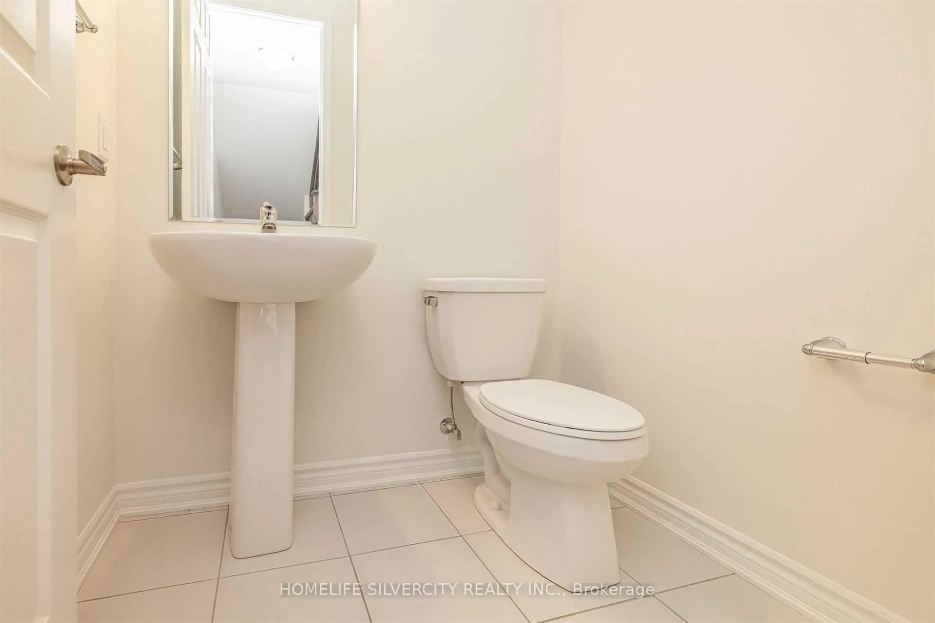Photo 16 of 15 Summer Wind Lane, Brampton, Northwest Brampton — HOMEH