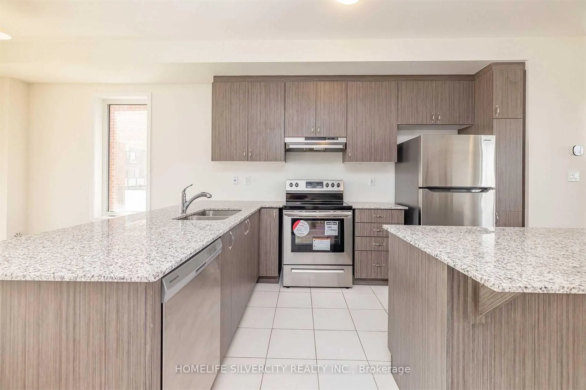 Photo 20 of 15 Summer Wind Lane, Brampton, Northwest Brampton — HOMEH