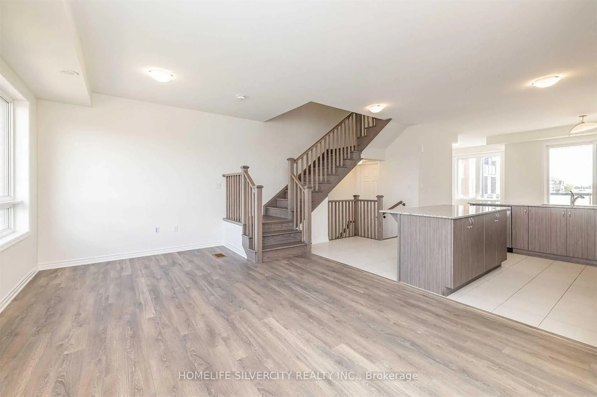 Photo 22 of 15 Summer Wind Lane, Brampton, Northwest Brampton — HOMEH