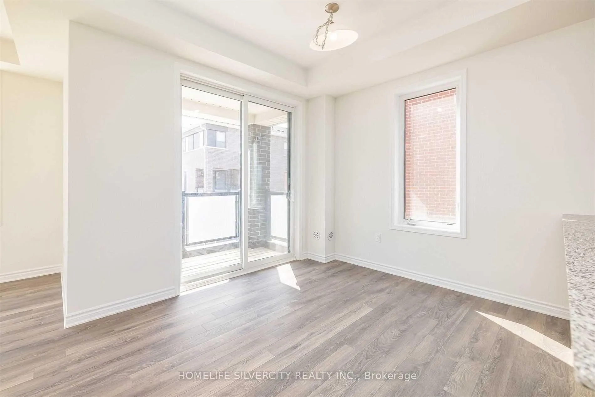 Photo 23 of 15 Summer Wind Lane, Brampton, Northwest Brampton — HOMEH