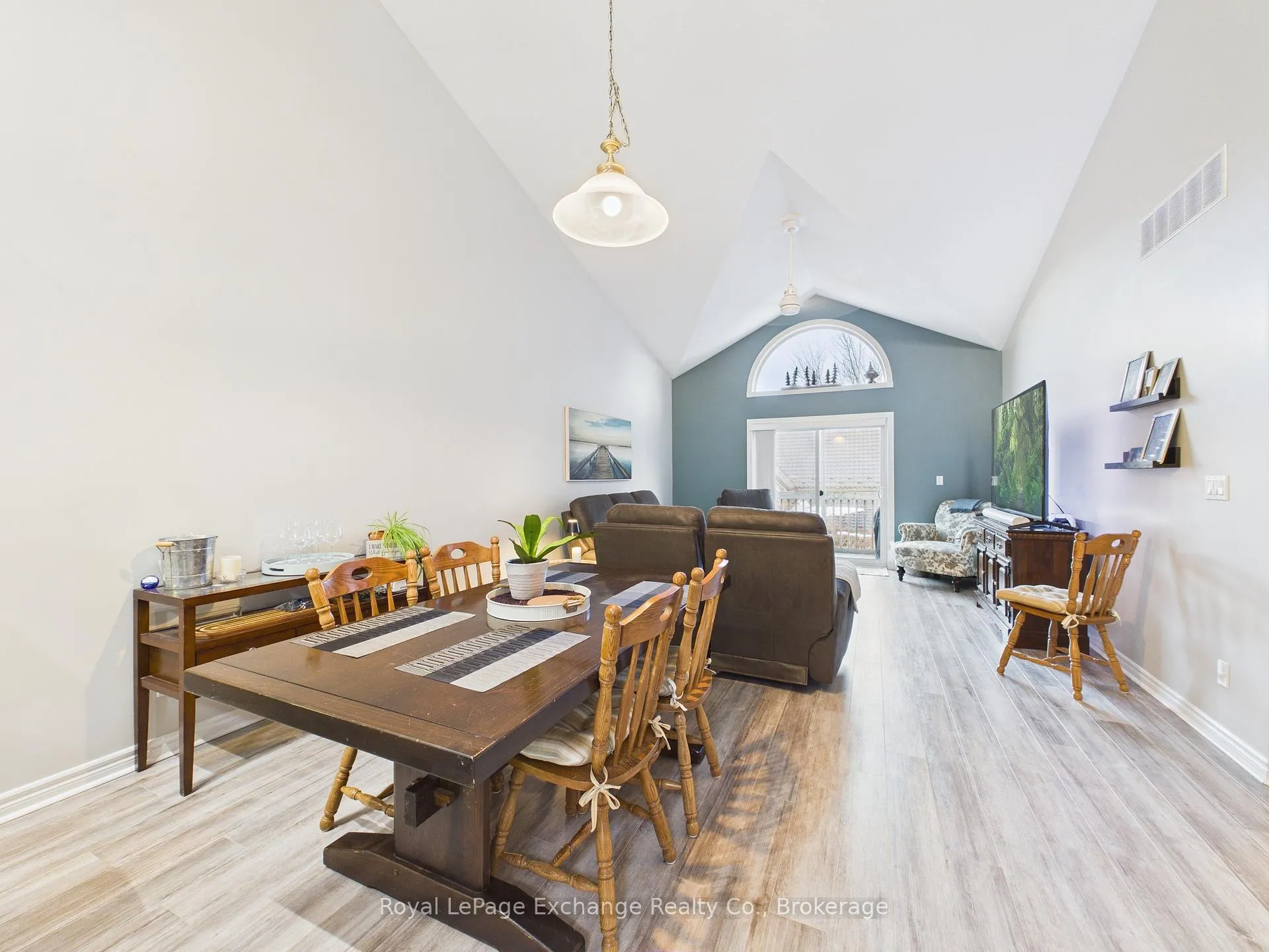 Photo 3 of Unit 13, 855 Princes Street N, Kincardine — HOMEH