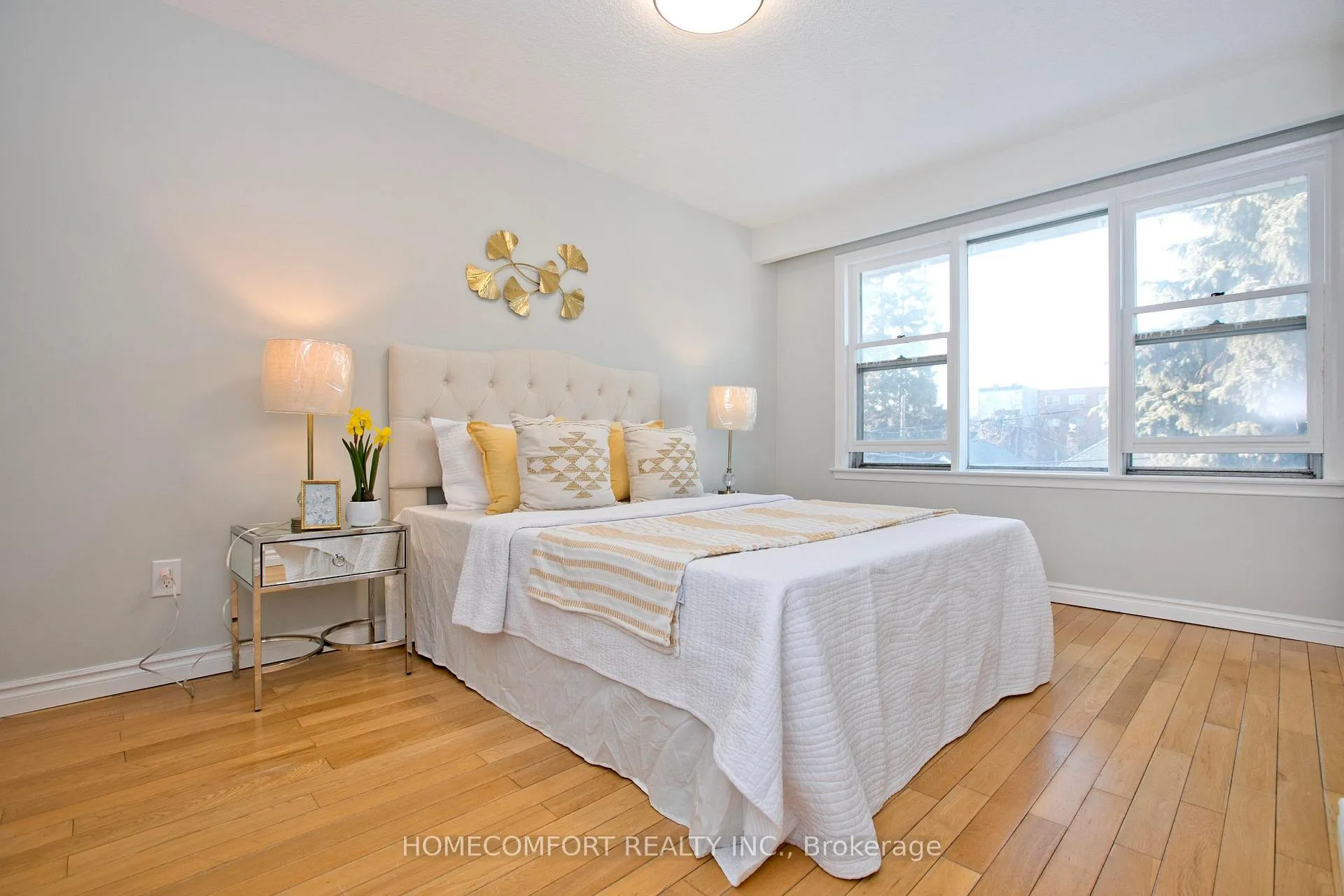Photo 10 of 55 Lanark Avenue, Toronto, Oakwood Village — HOMEH