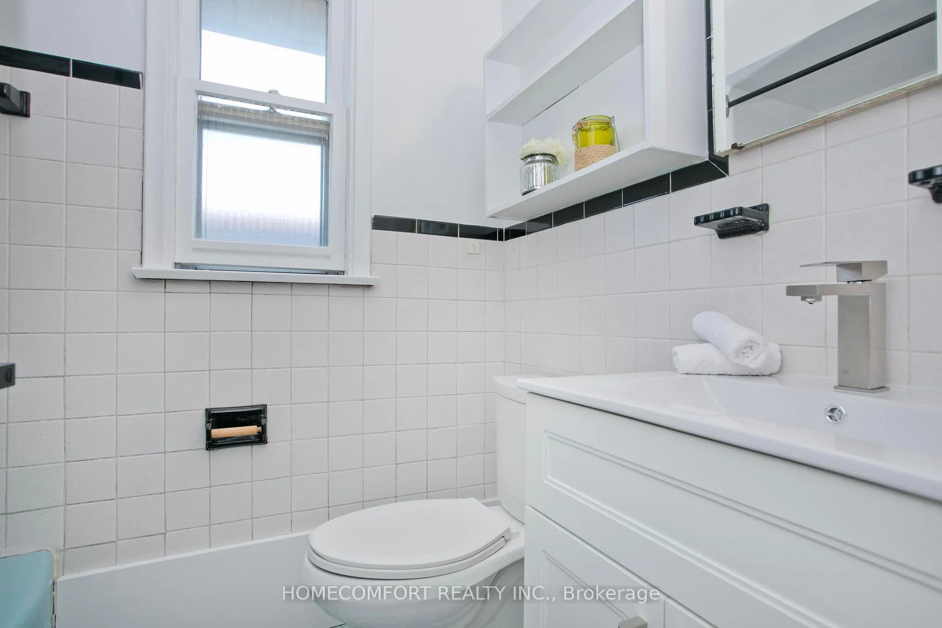 Photo 11 of 55 Lanark Avenue, Toronto, Oakwood Village — HOMEH