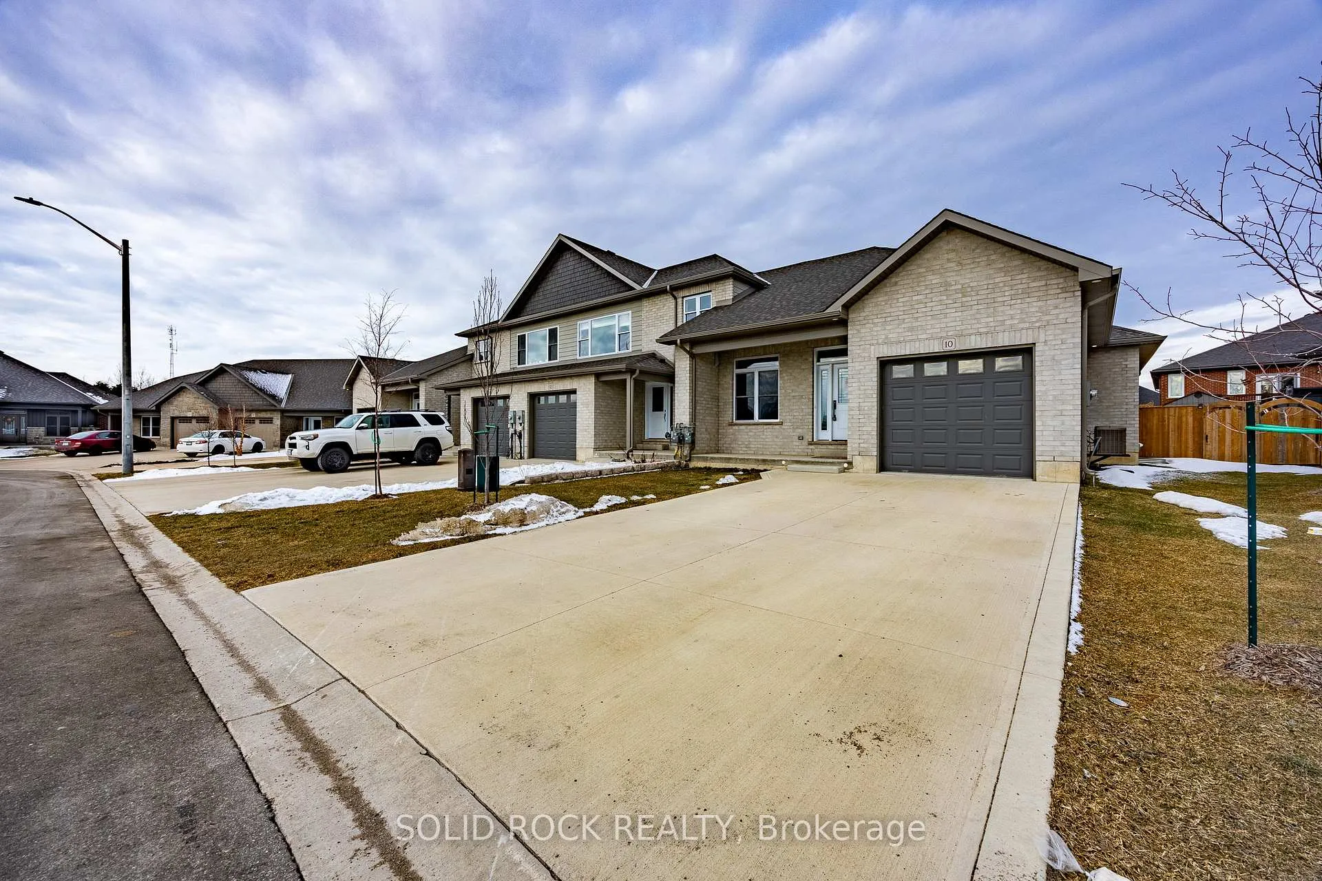 Front of 10 Pintail Lane