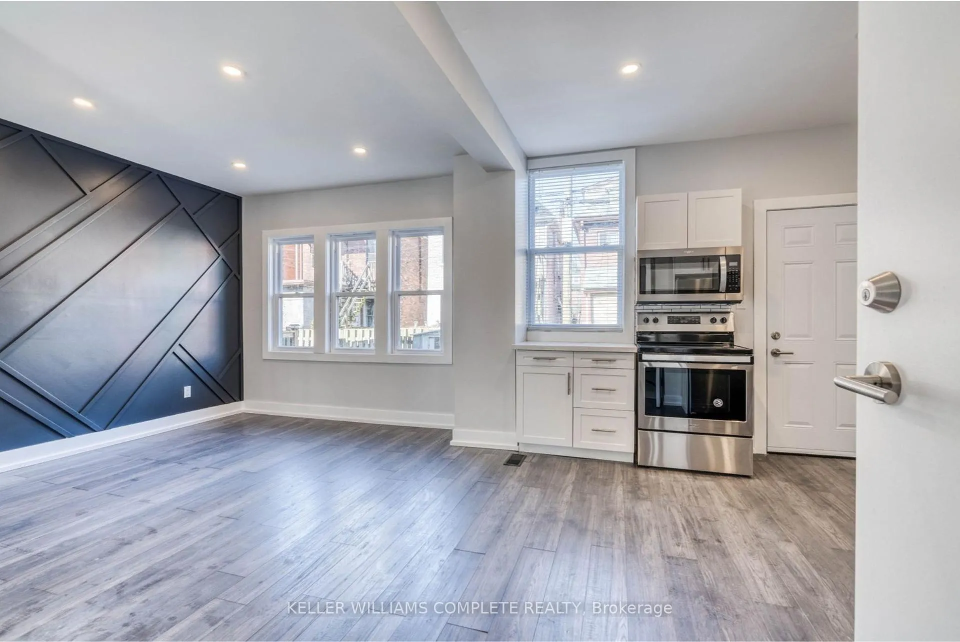 Photo 4 of Unit 2, 23 Gibson Avenue, Hamilton, Gibson — HOMEH