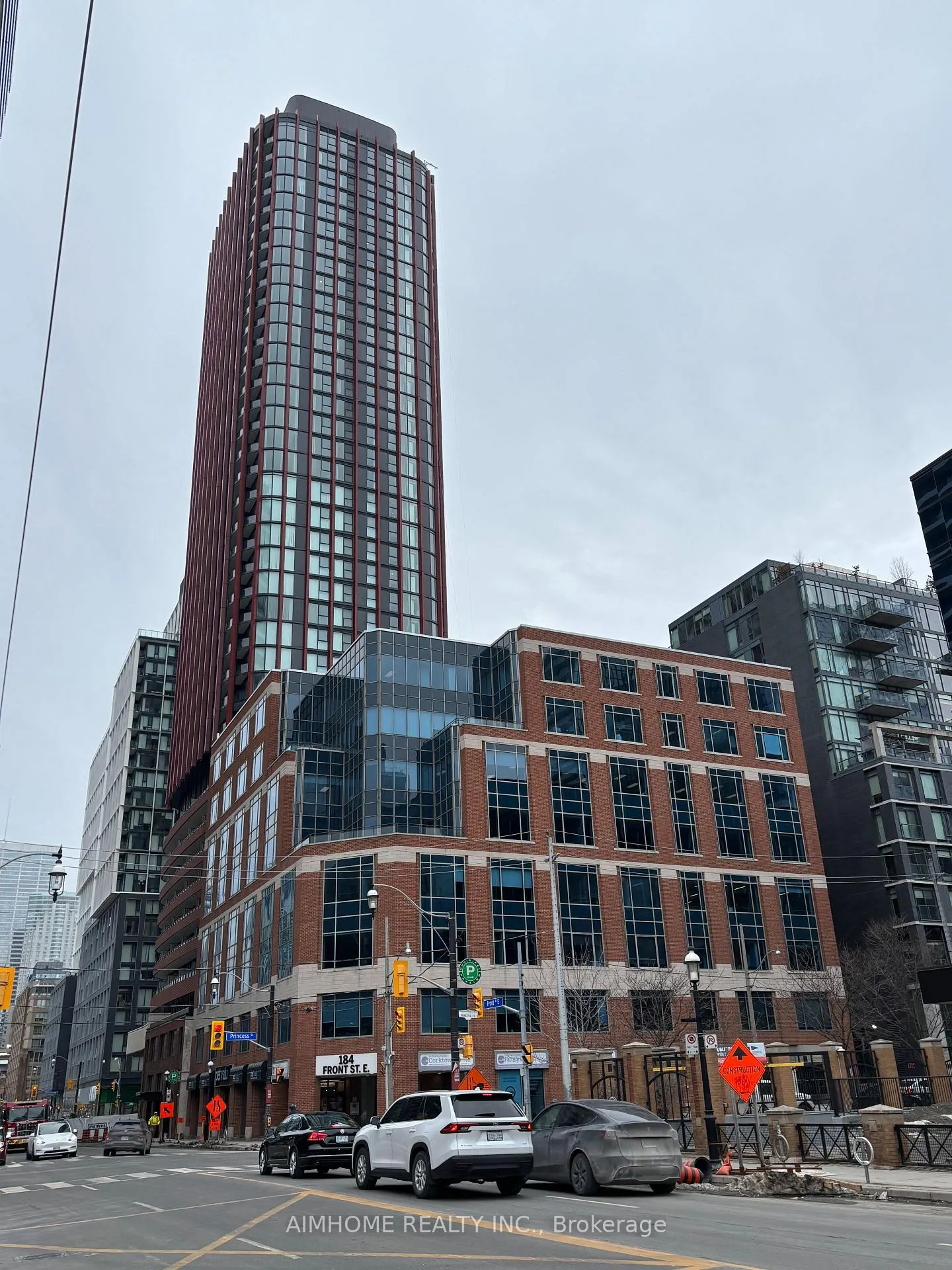 Photo 3 of Unit 11, 180 Front Street E, Toronto, Moss Park — HOMEH