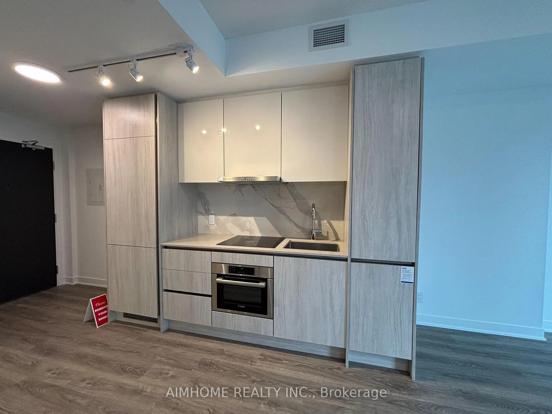 Photo 8 of Unit 11, 180 Front Street E, Toronto, Moss Park — HOMEH