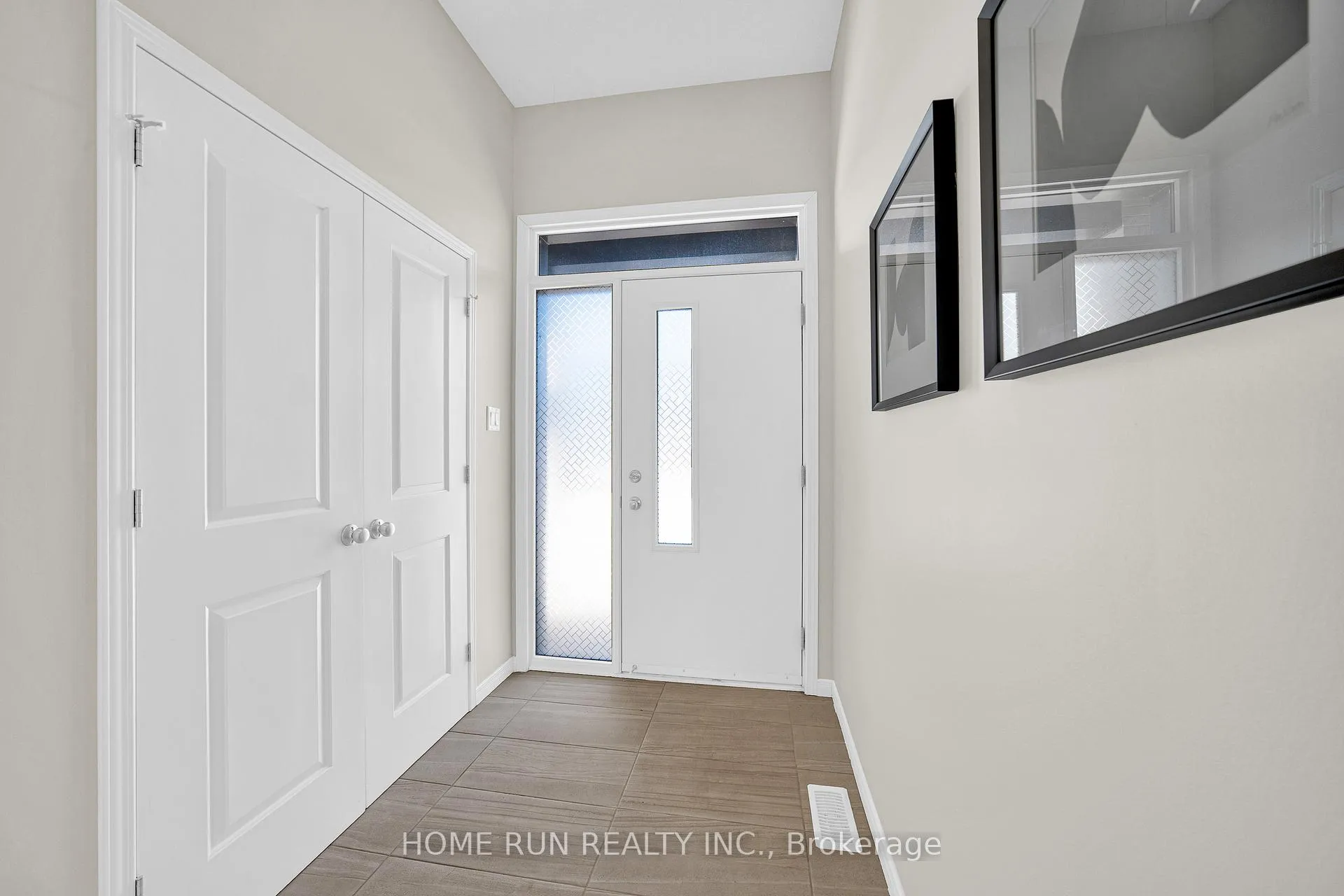 Photo 5 of 467 Cope Drive, Ottawa, Kanata - Emerald Meadows/Trailwest — HOMEH