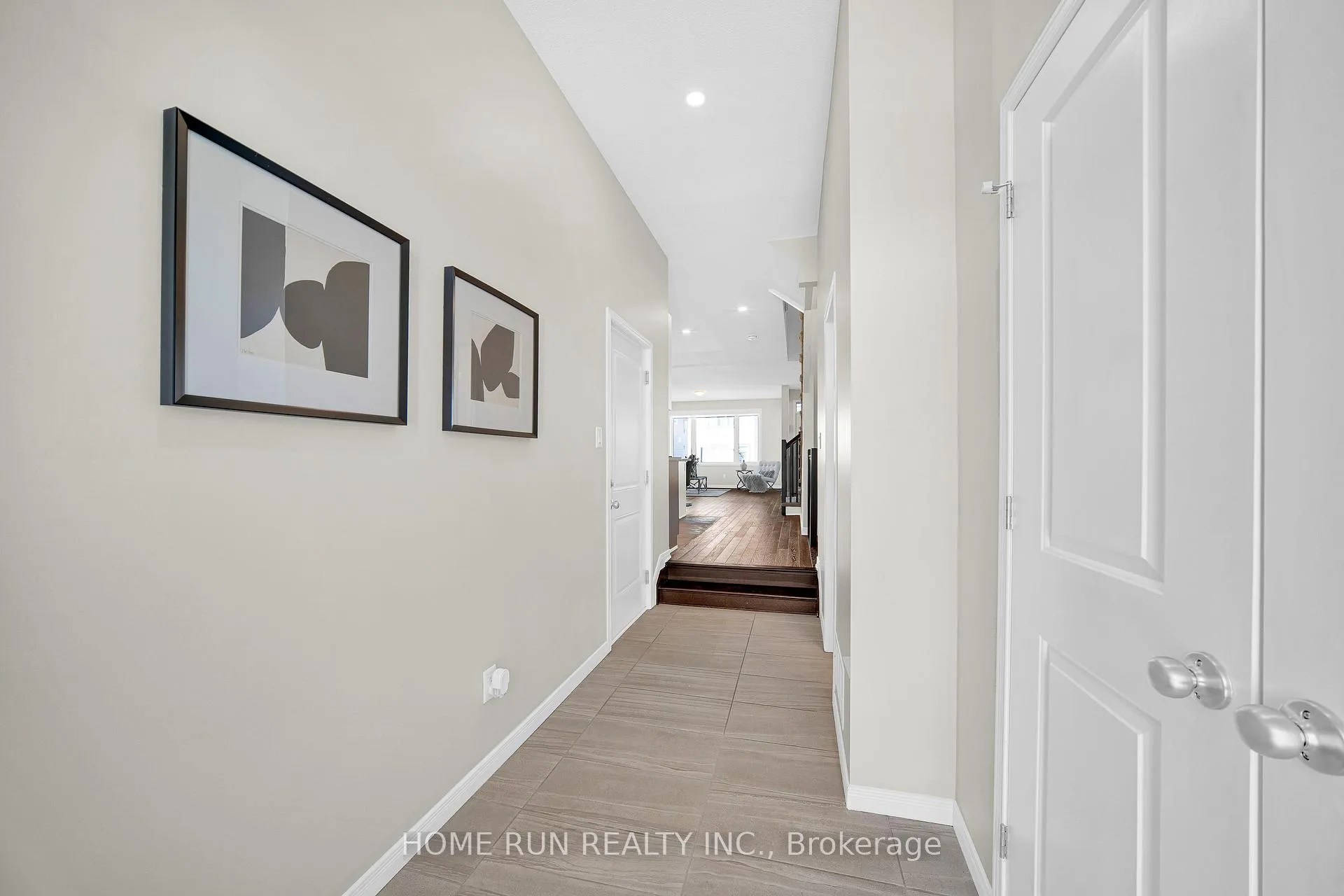 Photo 6 of 467 Cope Drive, Ottawa, Kanata - Emerald Meadows/Trailwest — HOMEH