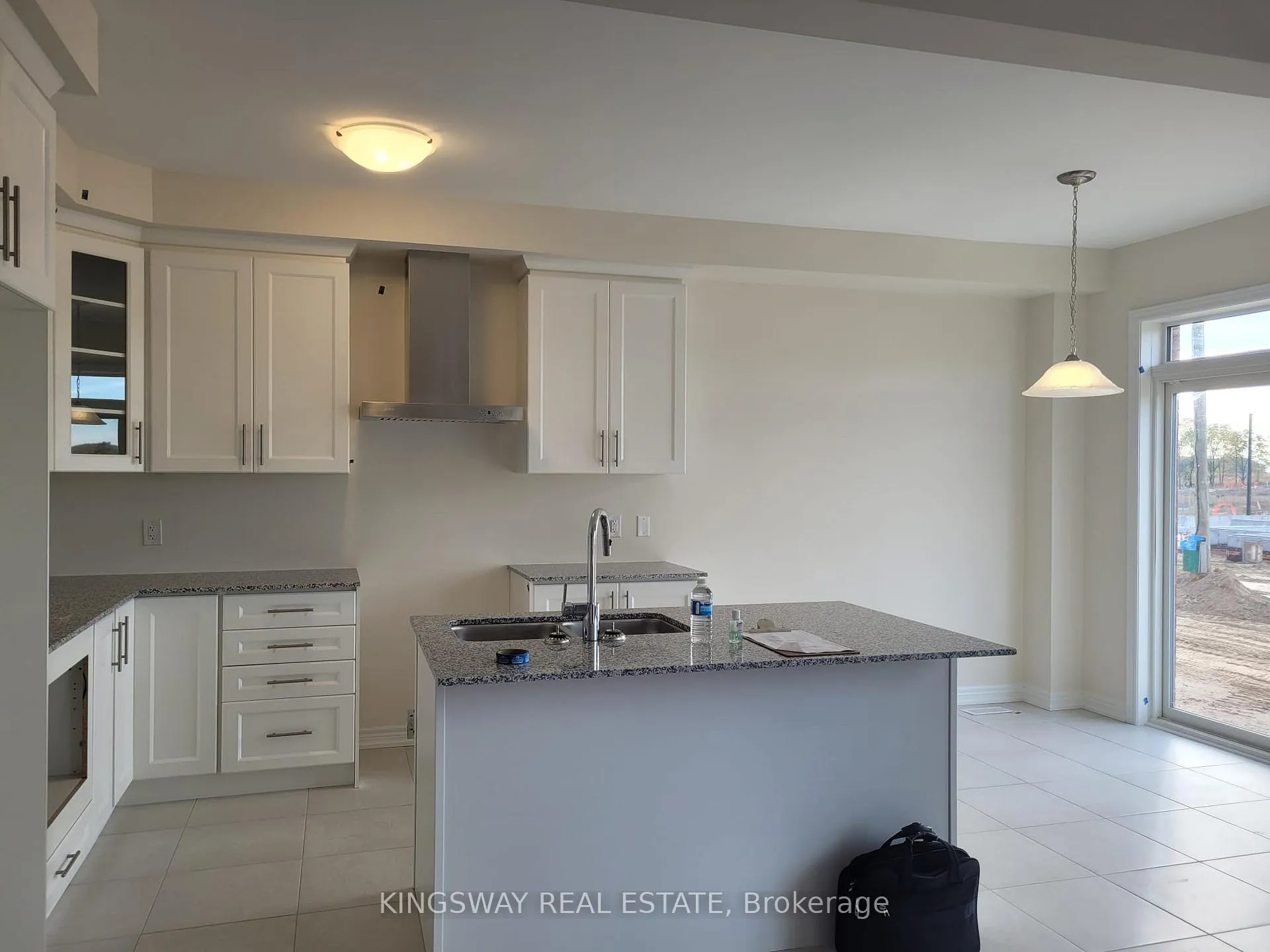 Photo 9 of 524 Beckview Crescent, Kitchener — HOMEH