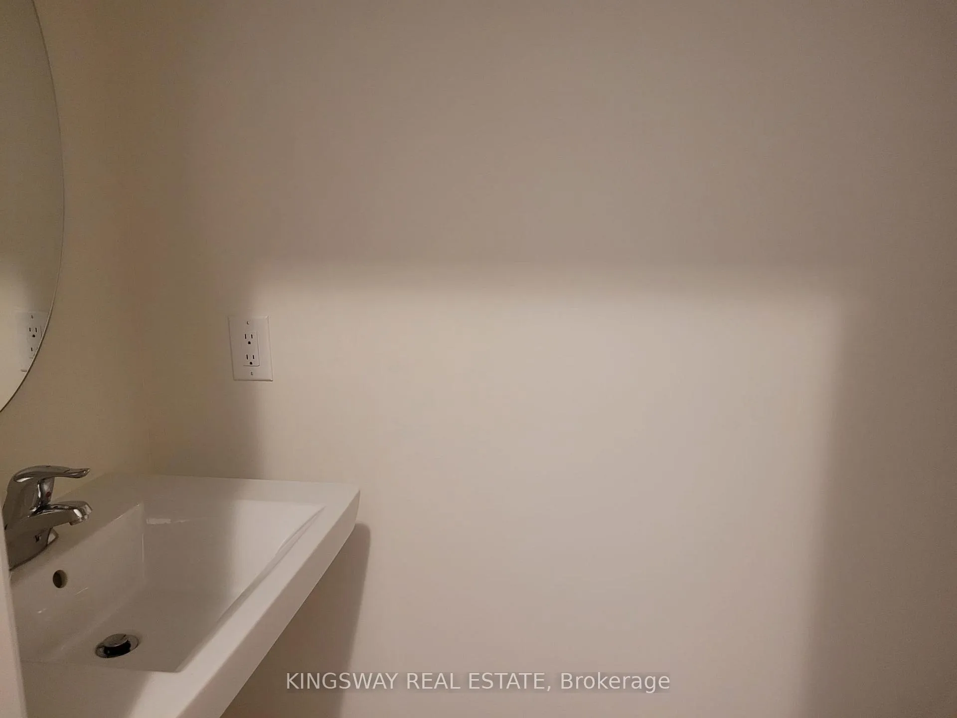 Photo 20 of 524 Beckview Crescent, Kitchener — HOMEH