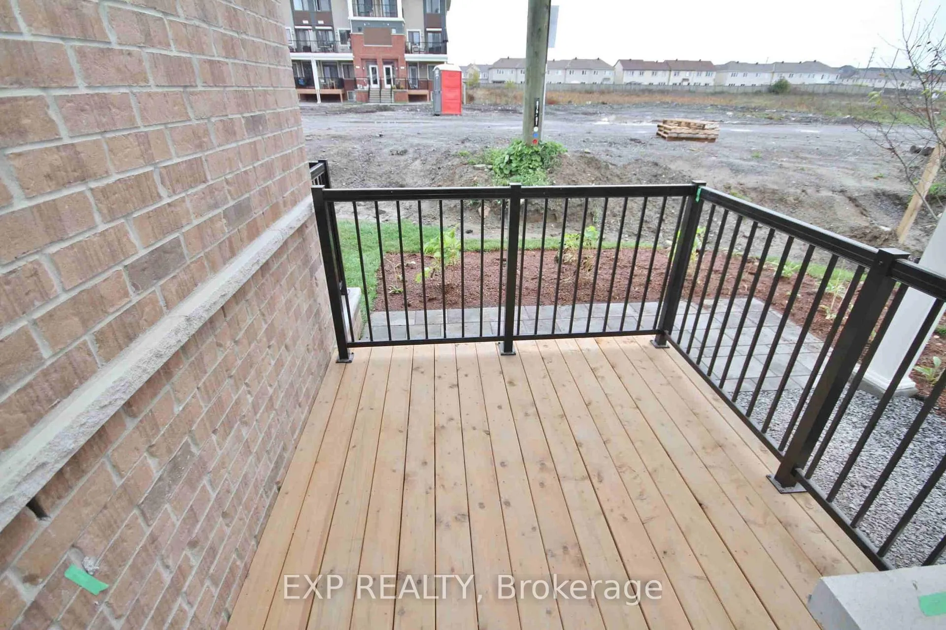 Photo 3 of 294 Zenith Private, Ottawa, Barrhaven - Half Moon Bay — HOMEH