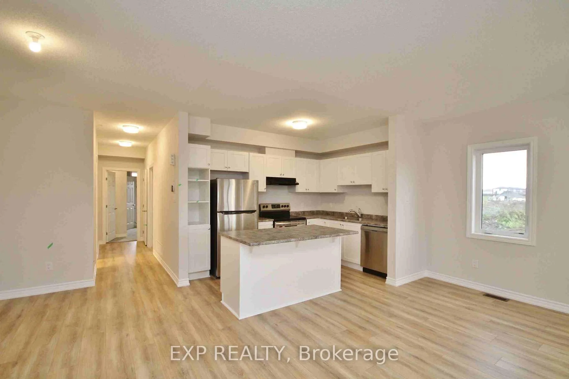 Photo 14 of 294 Zenith Private, Ottawa, Barrhaven - Half Moon Bay — HOMEH