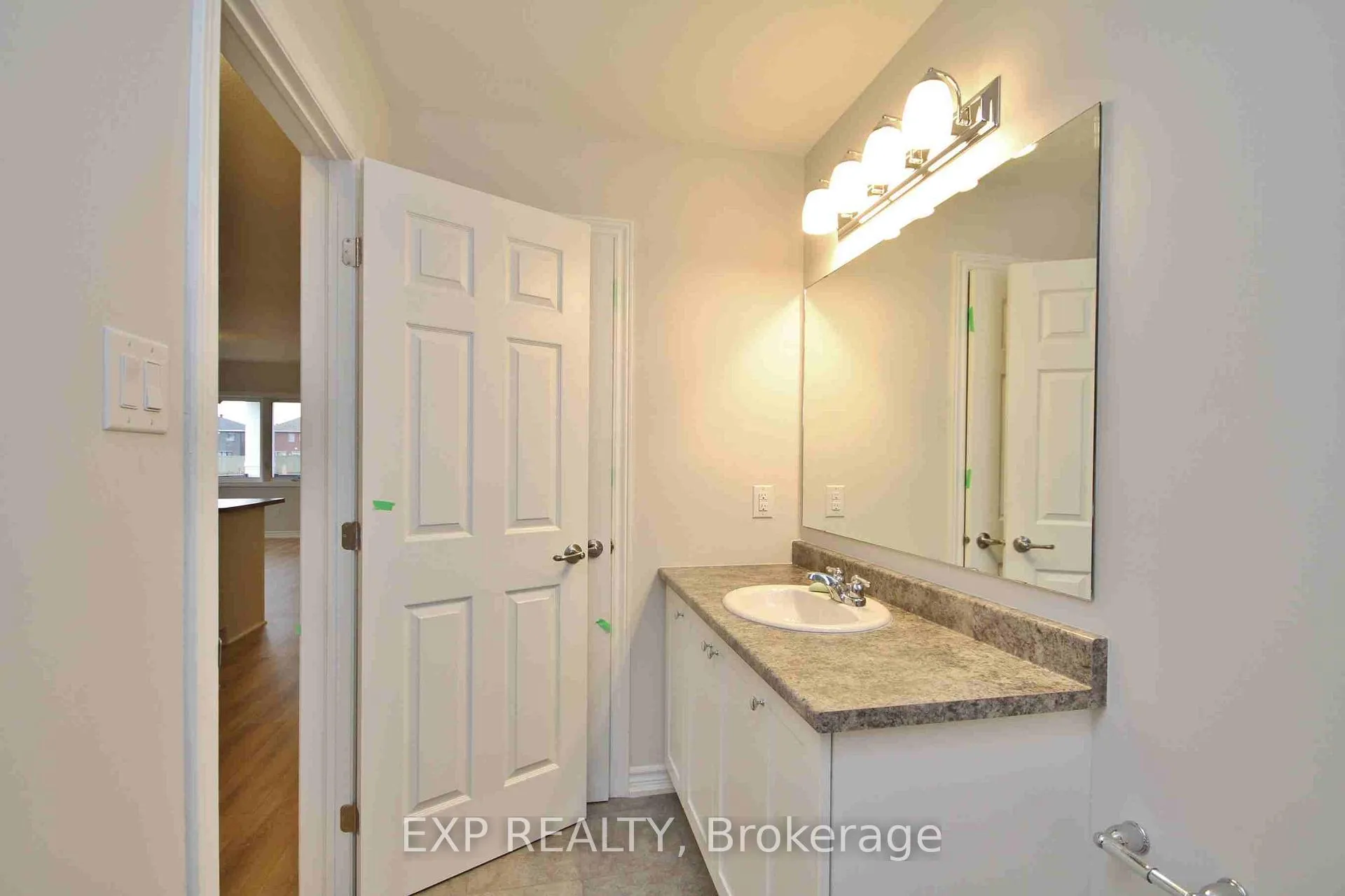 Photo 16 of 294 Zenith Private, Ottawa, Barrhaven - Half Moon Bay — HOMEH