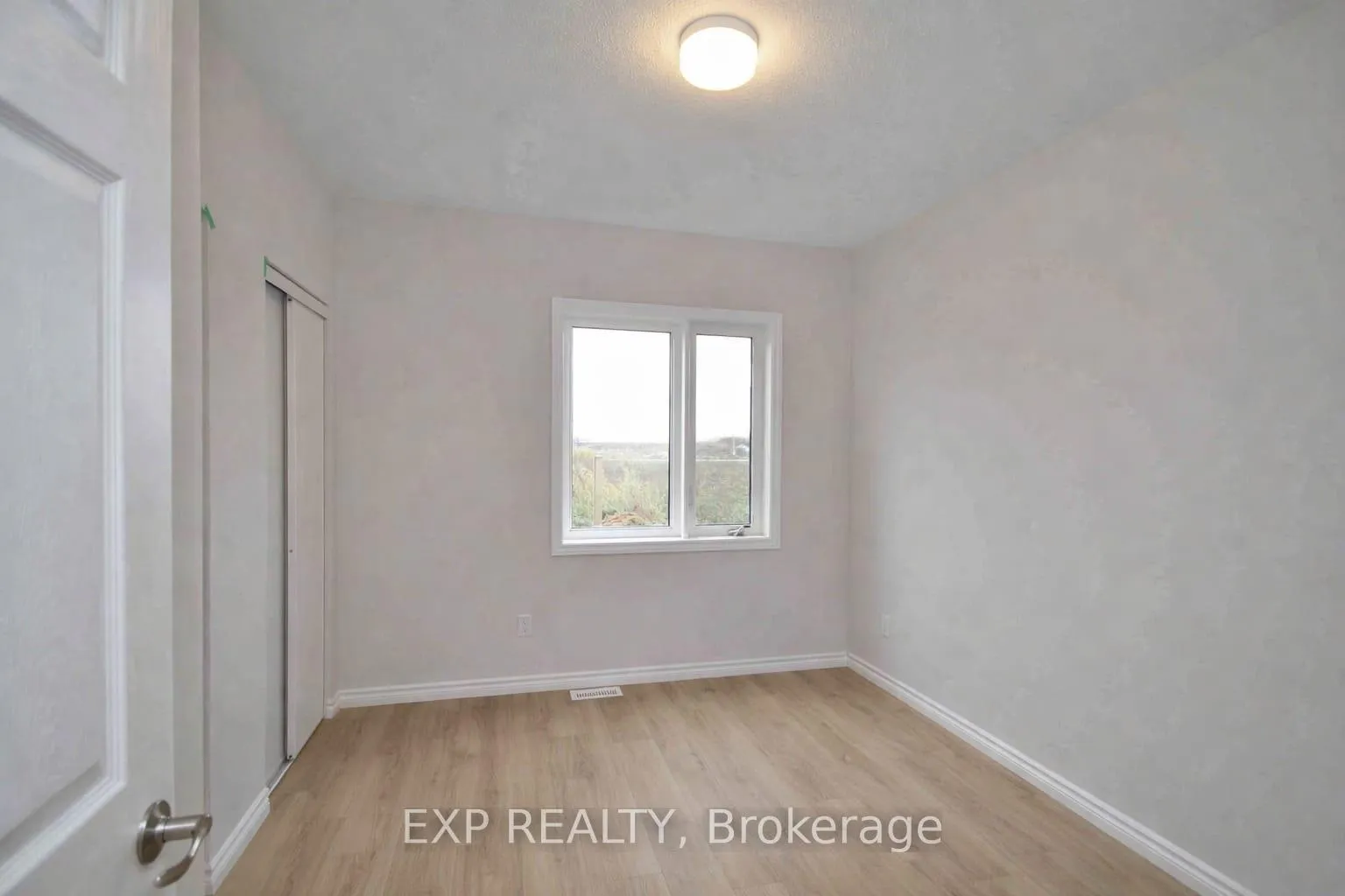 Photo 18 of 294 Zenith Private, Ottawa, Barrhaven - Half Moon Bay — HOMEH