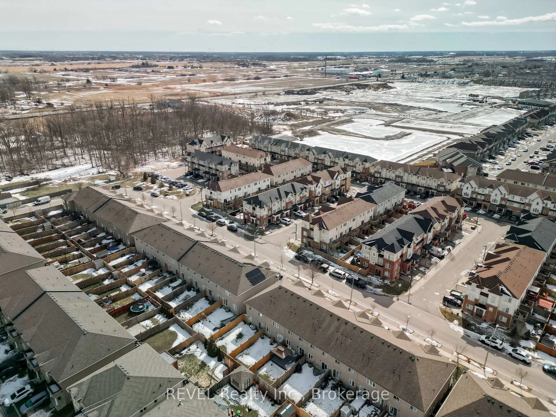 Photo 22 of 7 Dorchester Terrace, Hamilton, Stoney Creek Mountain — HOMEH
