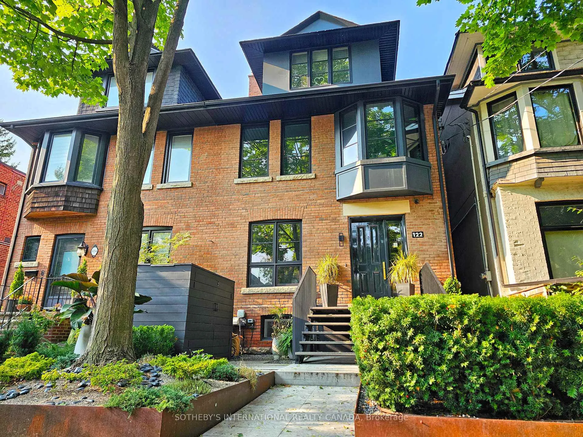 Photo 1 of 122 MacPherson Avenue, Toronto, The Annex — HOMEH