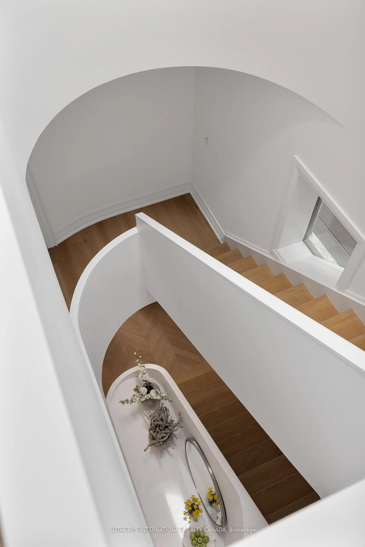 Photo 27 of 122 MacPherson Avenue, Toronto, The Annex — HOMEH