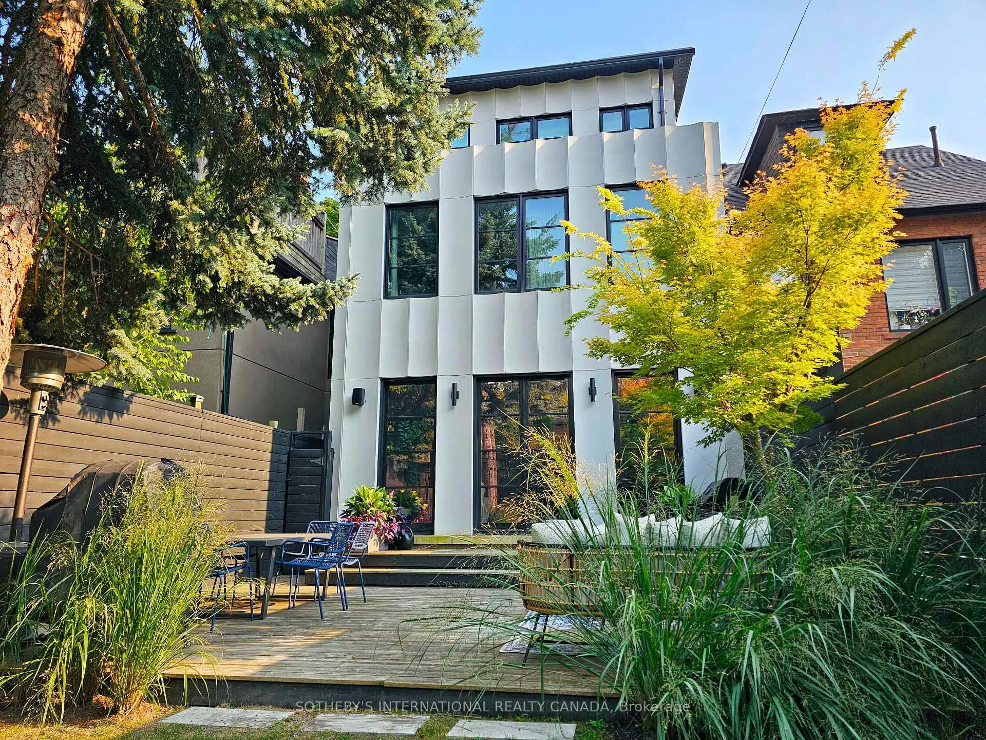 Photo 44 of 122 MacPherson Avenue, Toronto, The Annex — HOMEH