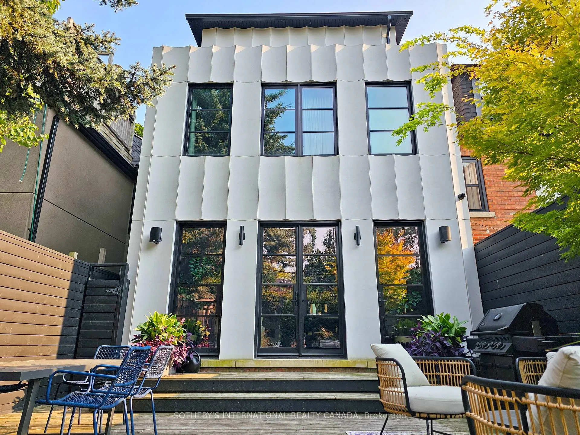 Photo 49 of 122 MacPherson Avenue, Toronto, The Annex — HOMEH