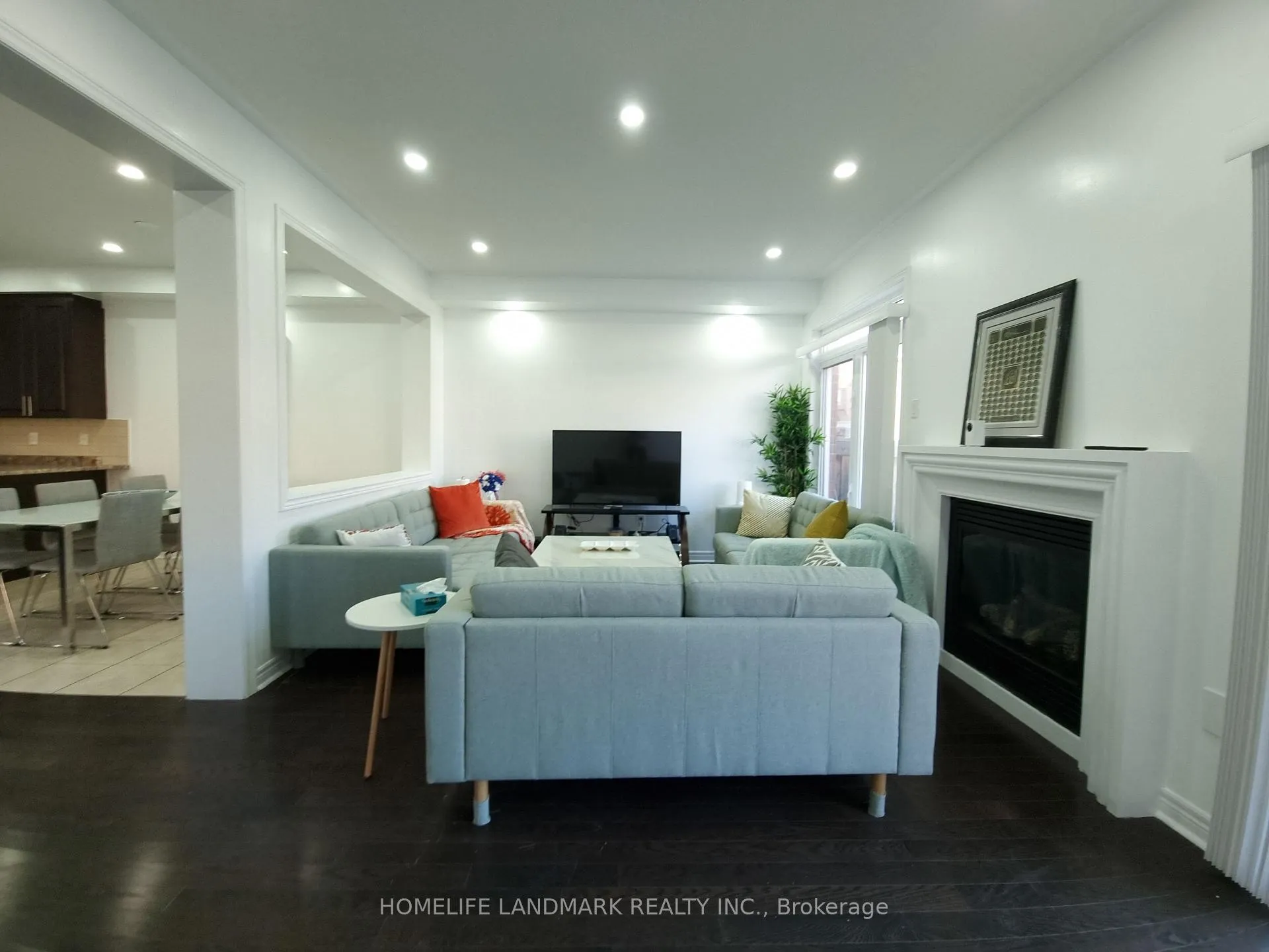 Photo 6 of 63 Lorenzo Circle, Brampton, Sandringham-Wellington — HOMEH