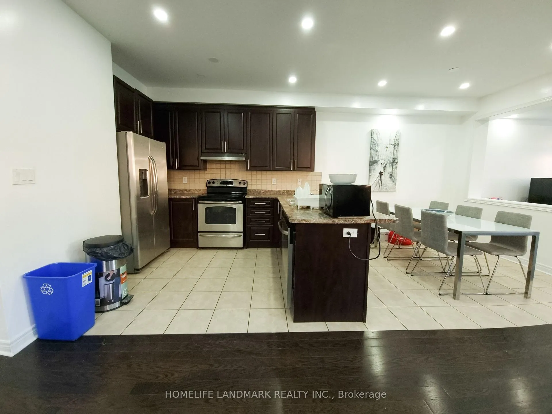 Photo 13 of 63 Lorenzo Circle, Brampton, Sandringham-Wellington — HOMEH