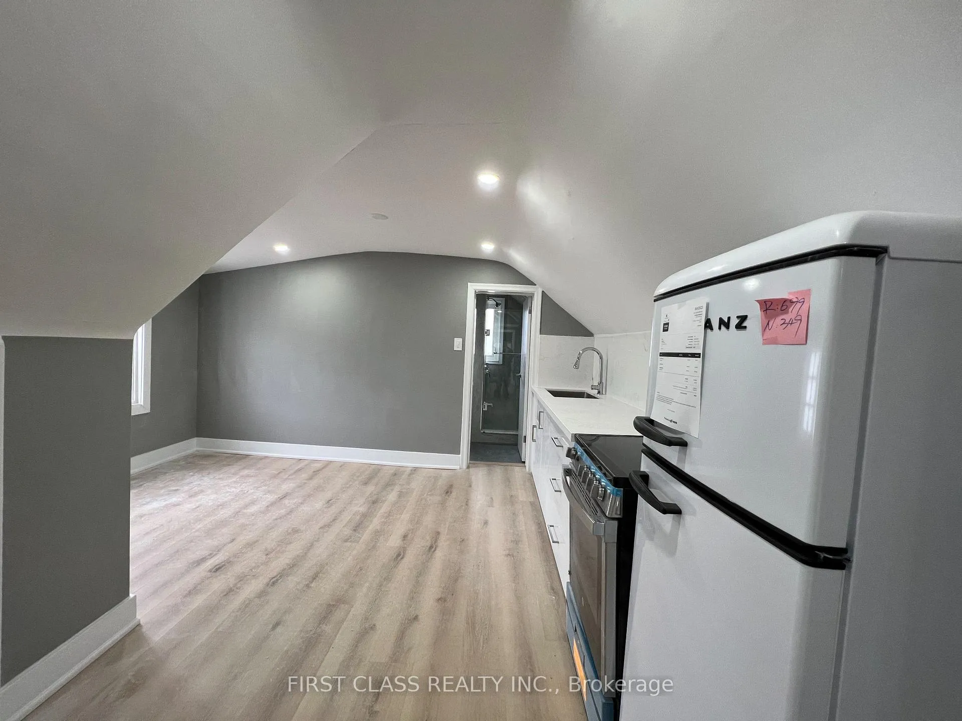Photo 2 of Unit UPPER, 76 Ennerdale Road, Toronto, Caledonia-Fairbank — HOMEH