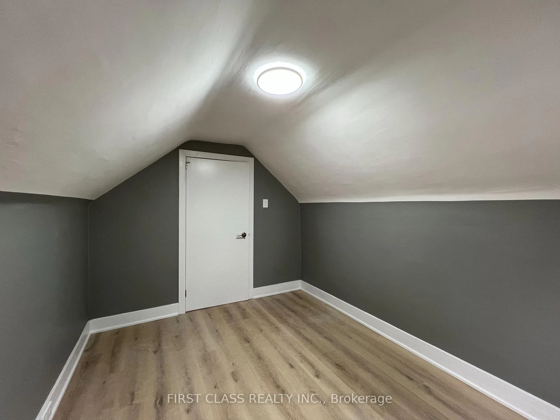 Photo 9 of Unit UPPER, 76 Ennerdale Road, Toronto, Caledonia-Fairbank — HOMEH