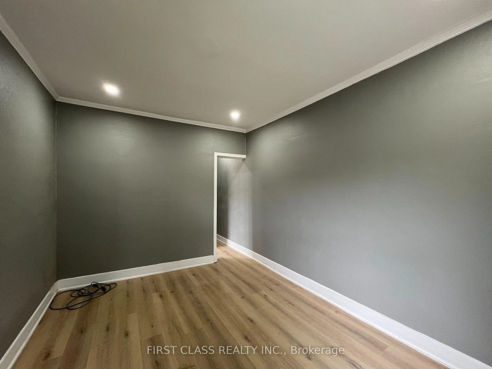 Photo 10 of Unit Main A, 76 Ennerdale Road, Toronto, Caledonia-Fairbank — HOMEH