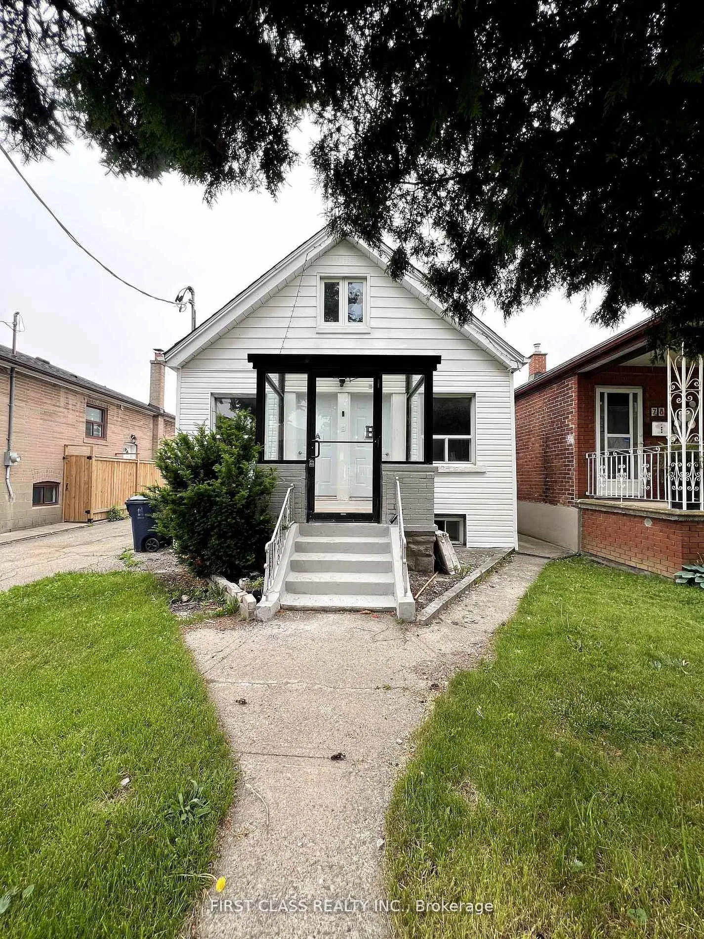 Photo 1 of Unit Main B, 76 Ennerdale Road, Toronto, Caledonia-Fairbank — HOMEH