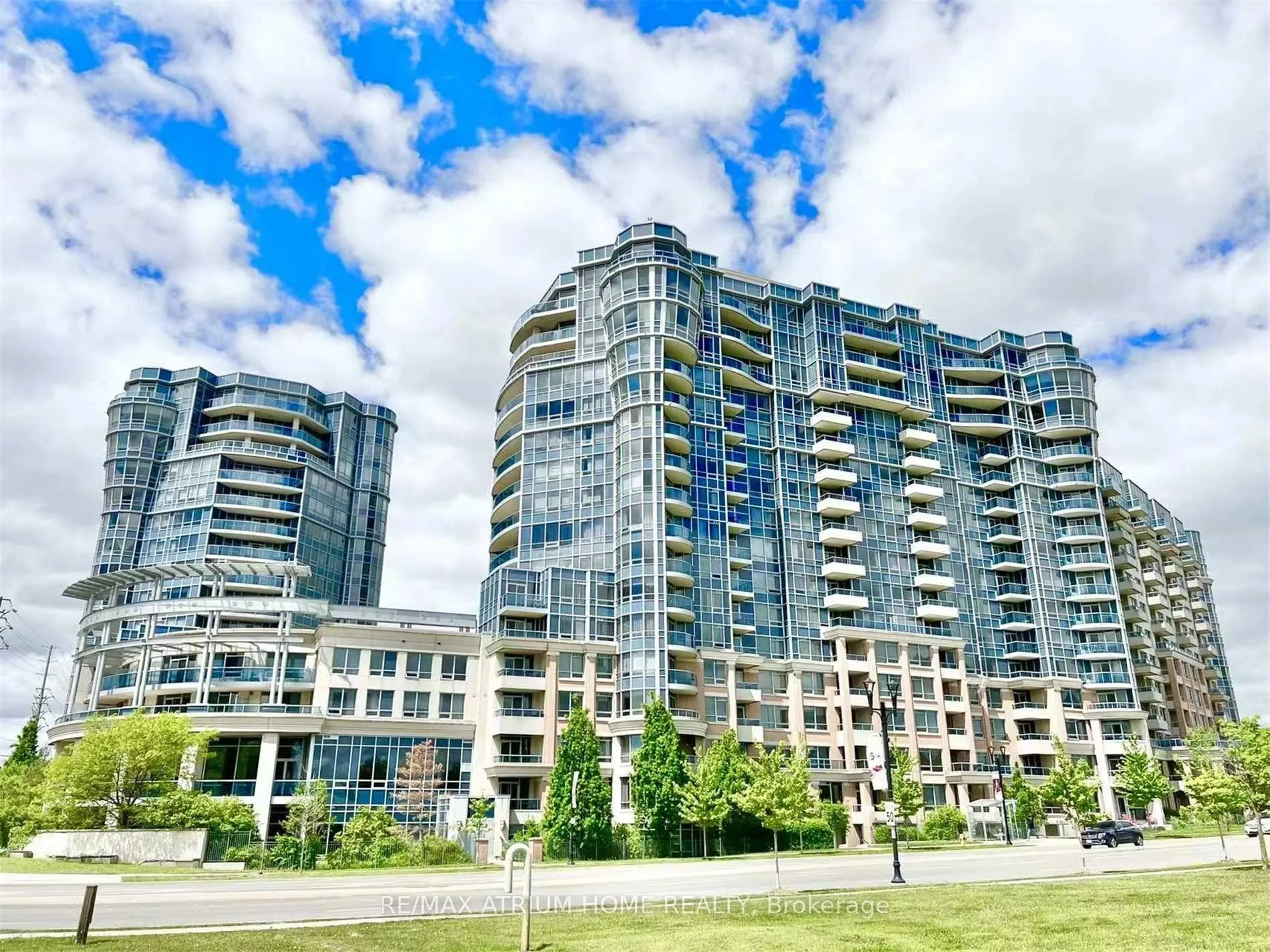Front of Unit #882, 23 Cox Boulevard