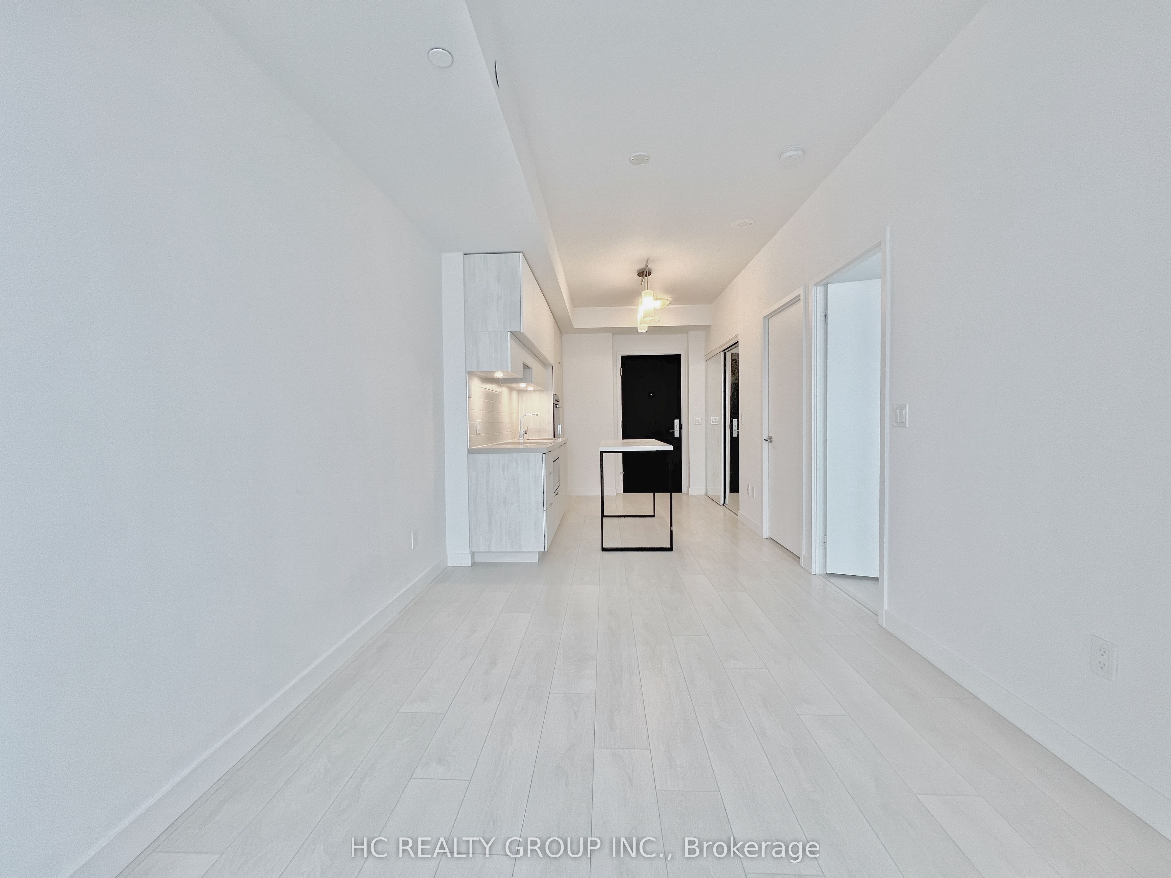 Photo 10 of Unit 5203, 8 Eglinton Avenue E, Toronto, Mount Pleasant West — HOMEH