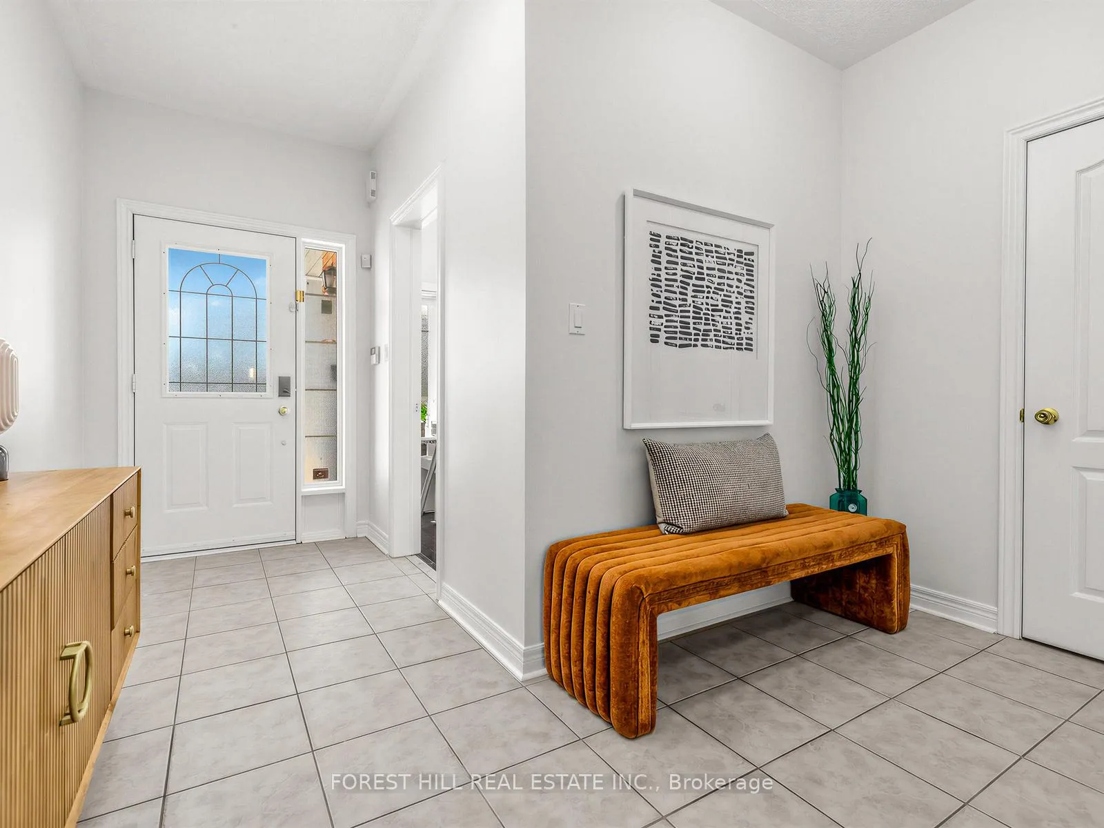 Photo 4 of 240 Swan Park Road, Markham, Greensborough — HOMEH