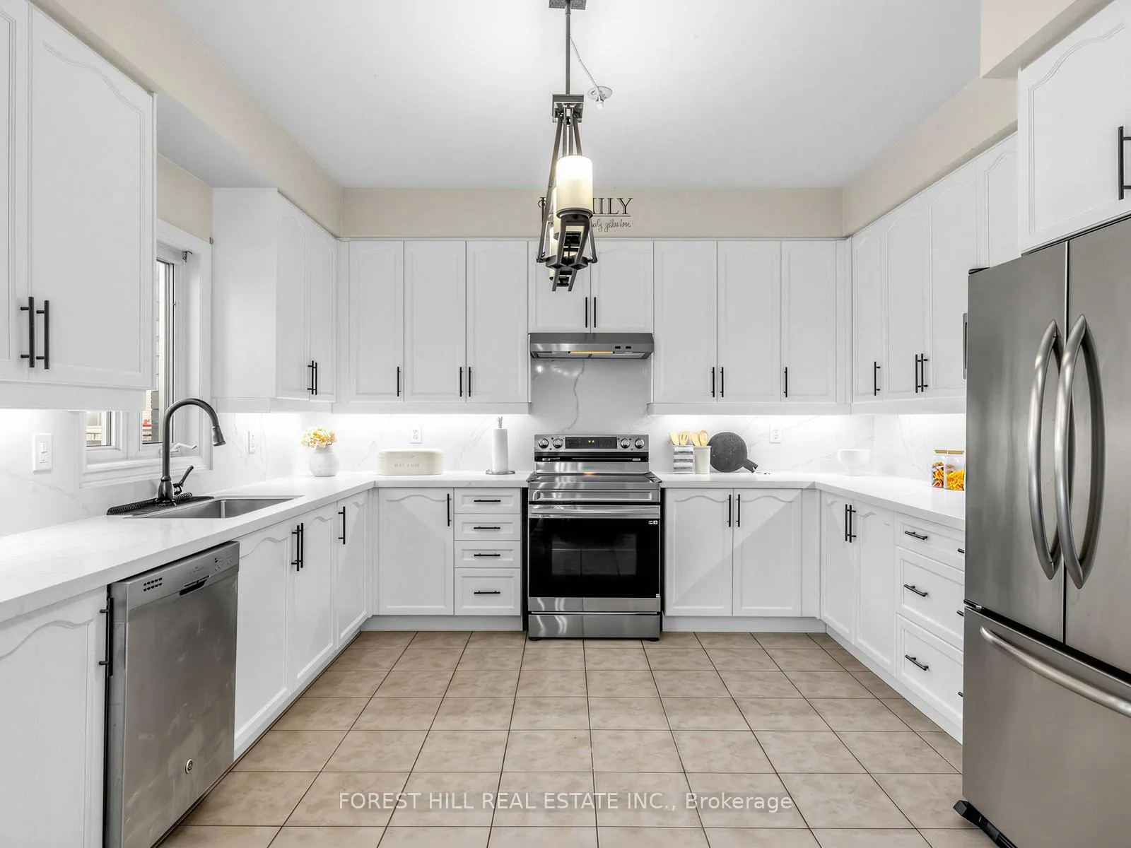 Photo 16 of 240 Swan Park Road, Markham, Greensborough — HOMEH