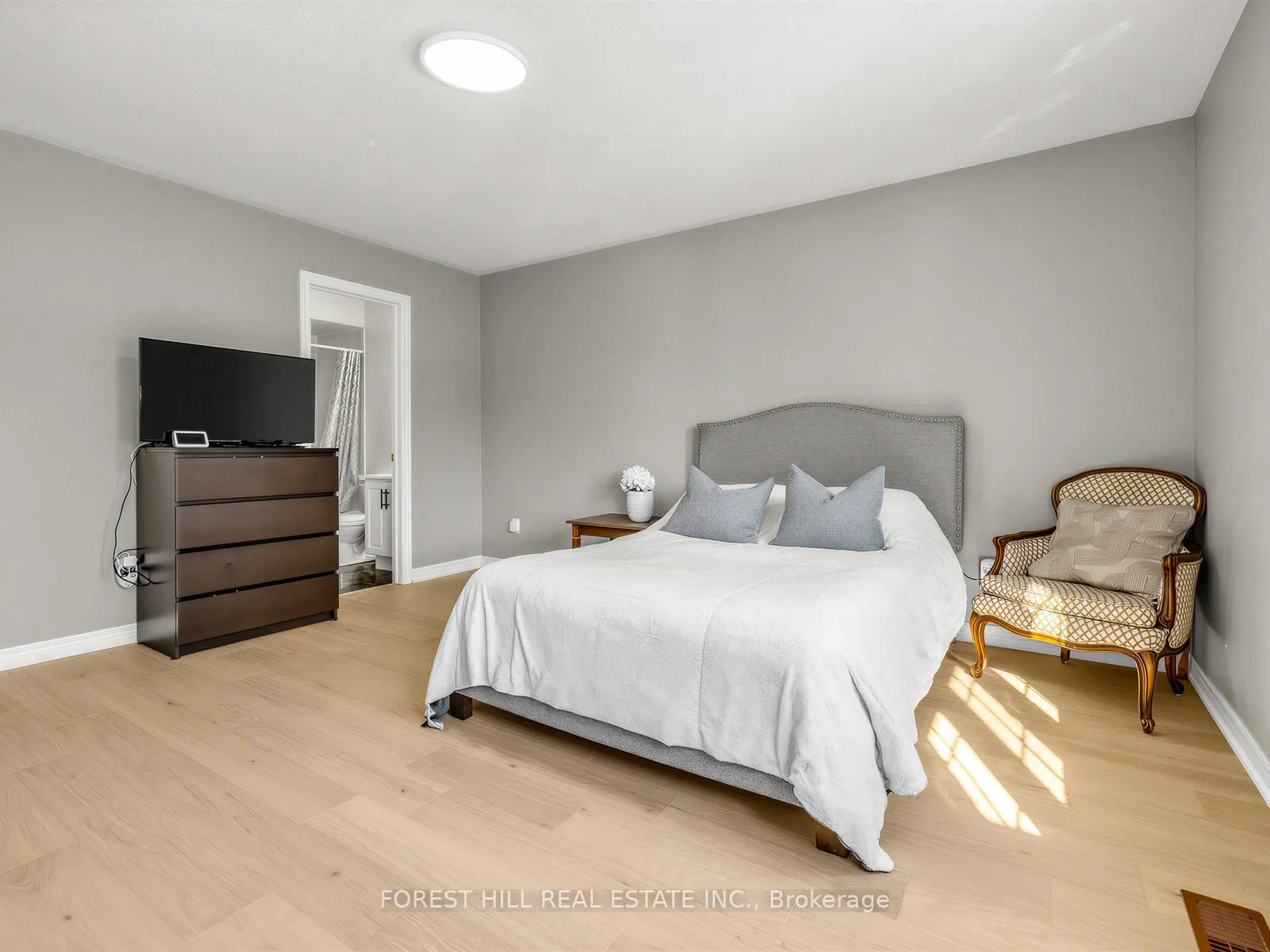 Photo 30 of 240 Swan Park Road, Markham, Greensborough — HOMEH