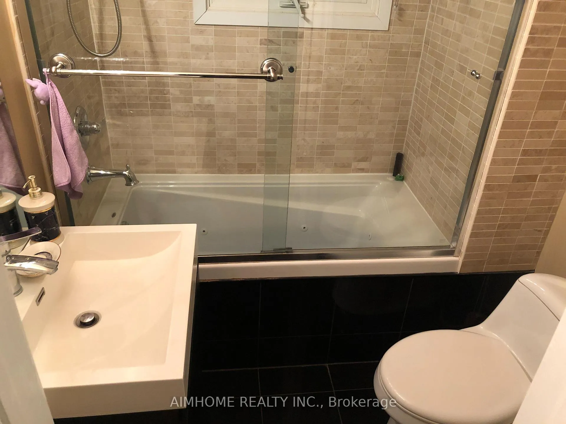 Photo 31 of 268 Jedburgh Road, Toronto, Lawrence Park North — HOMEH